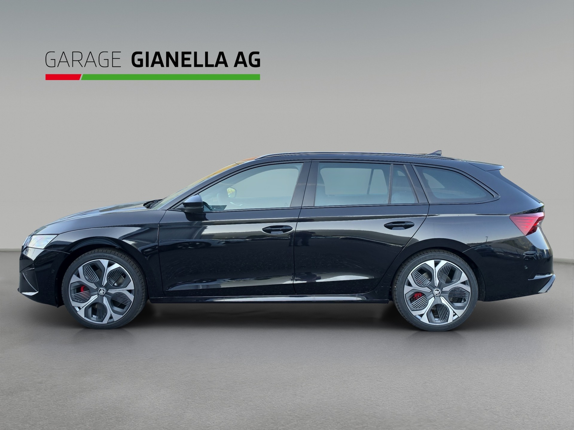 SKODA Octavia Combi 2.0 TSI DSG RS 30 Years Edition-image-1