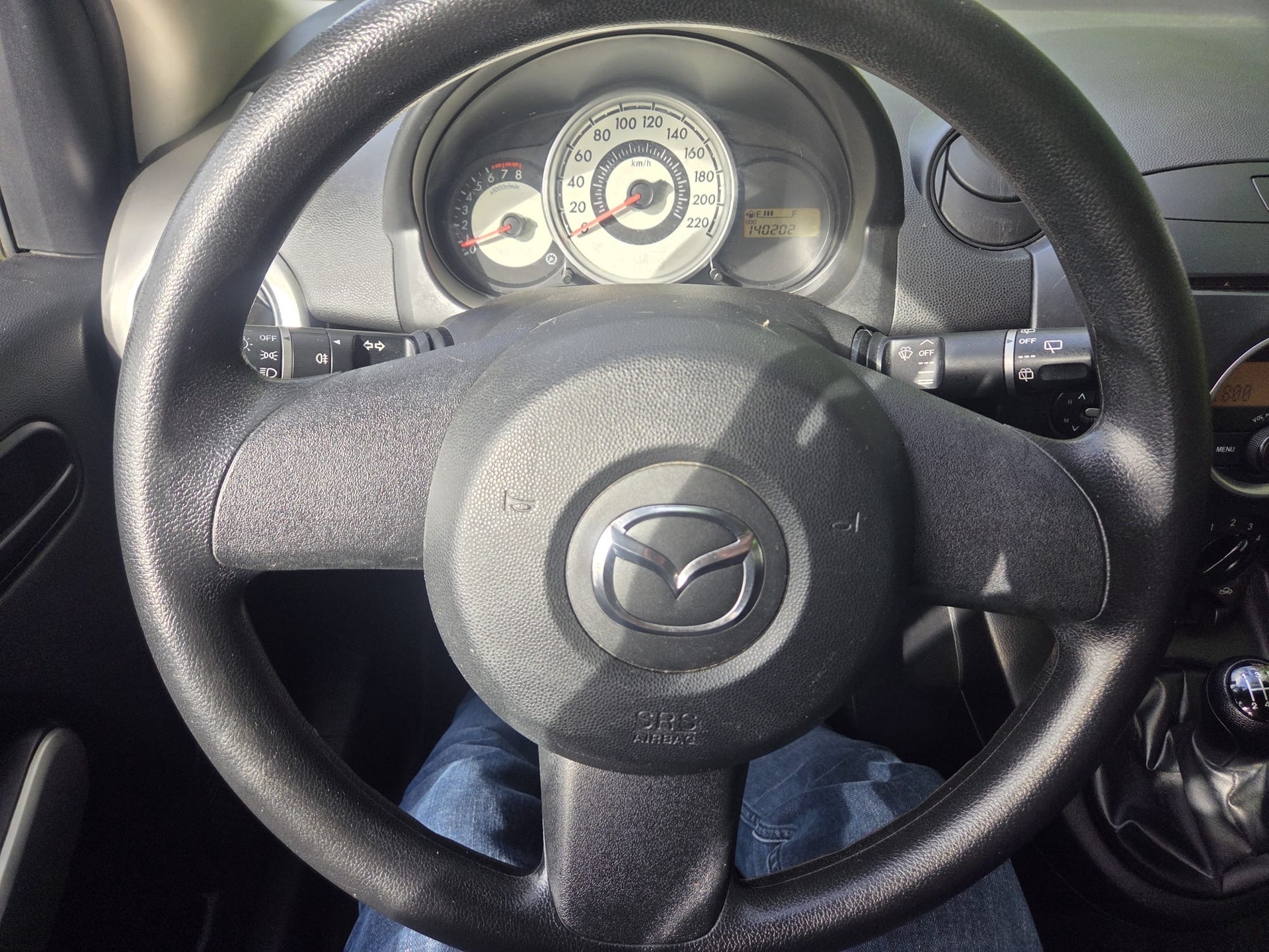 MAZDA 2 1.3i 16V Confort-image-5