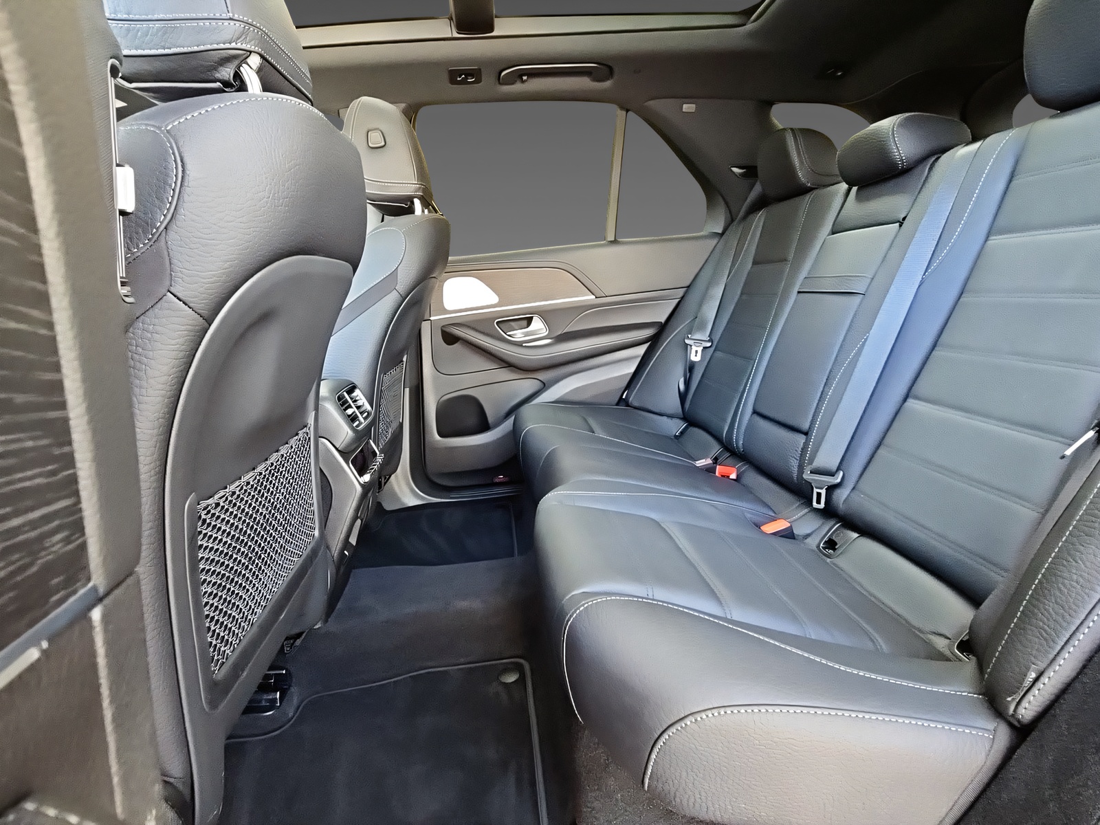 MERCEDES-BENZ GLE 400 e 4Matic AMG Line-image-9