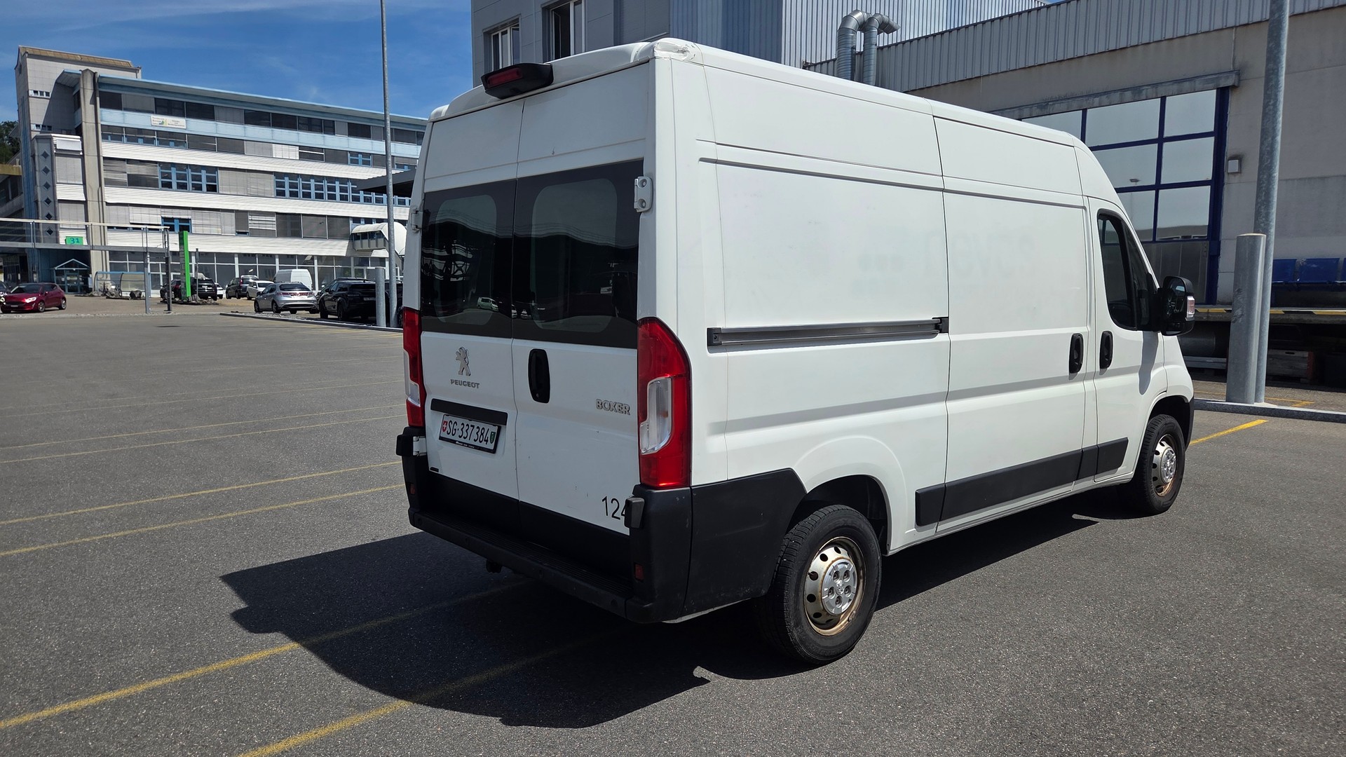 PEUGEOT 2.2 BlueHDi 140 Premium S/S-image-1