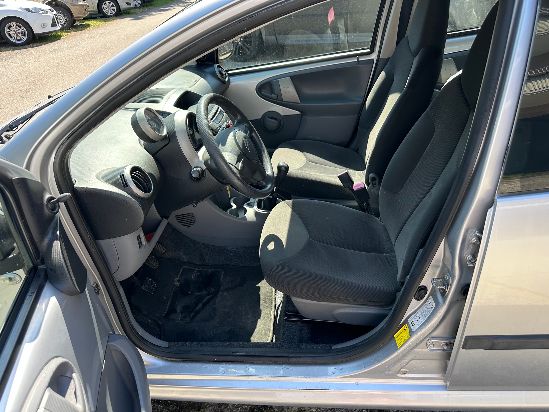 CITROEN C1 1.0i X-image-9