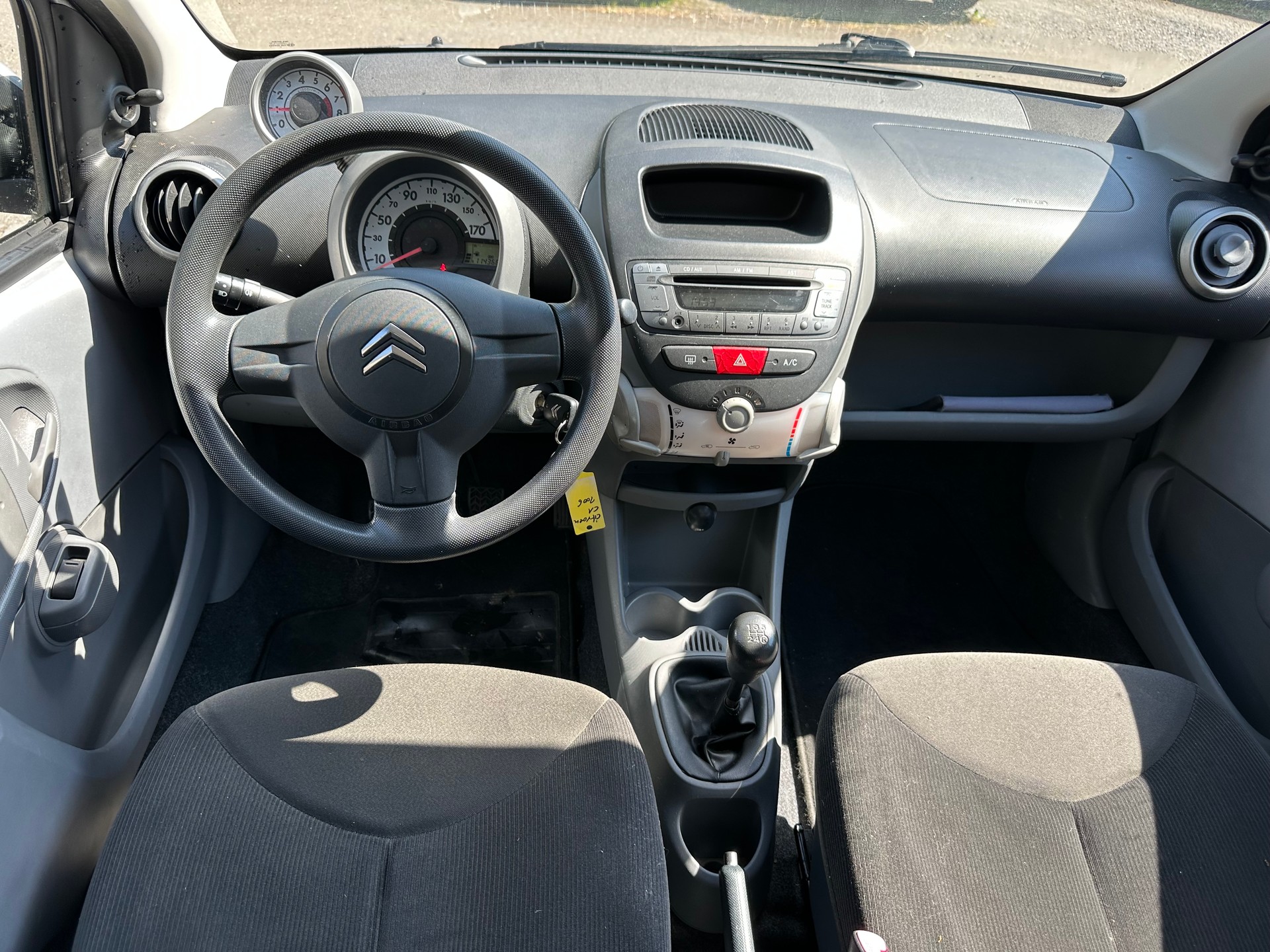 CITROEN C1 1.0i X-image-8