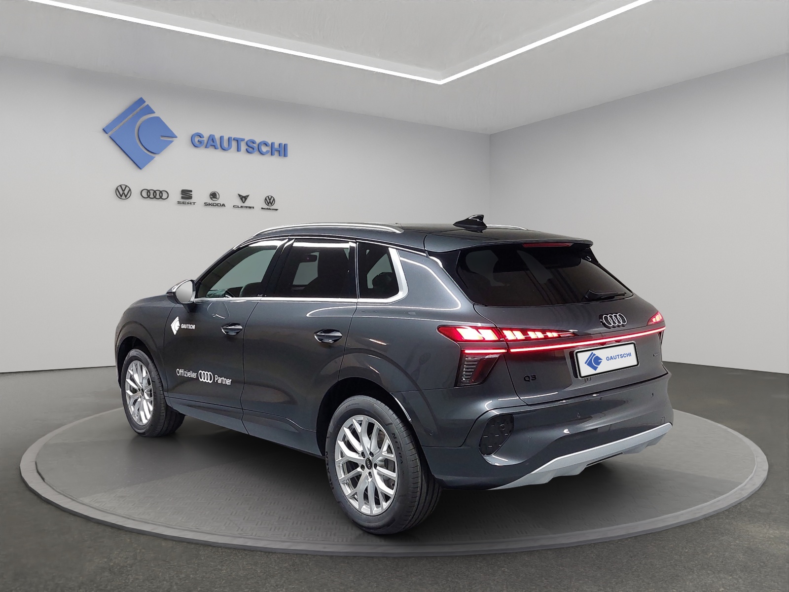 AUDI Q3 SUV TFSI quattro 150 kW S tronic-image-2