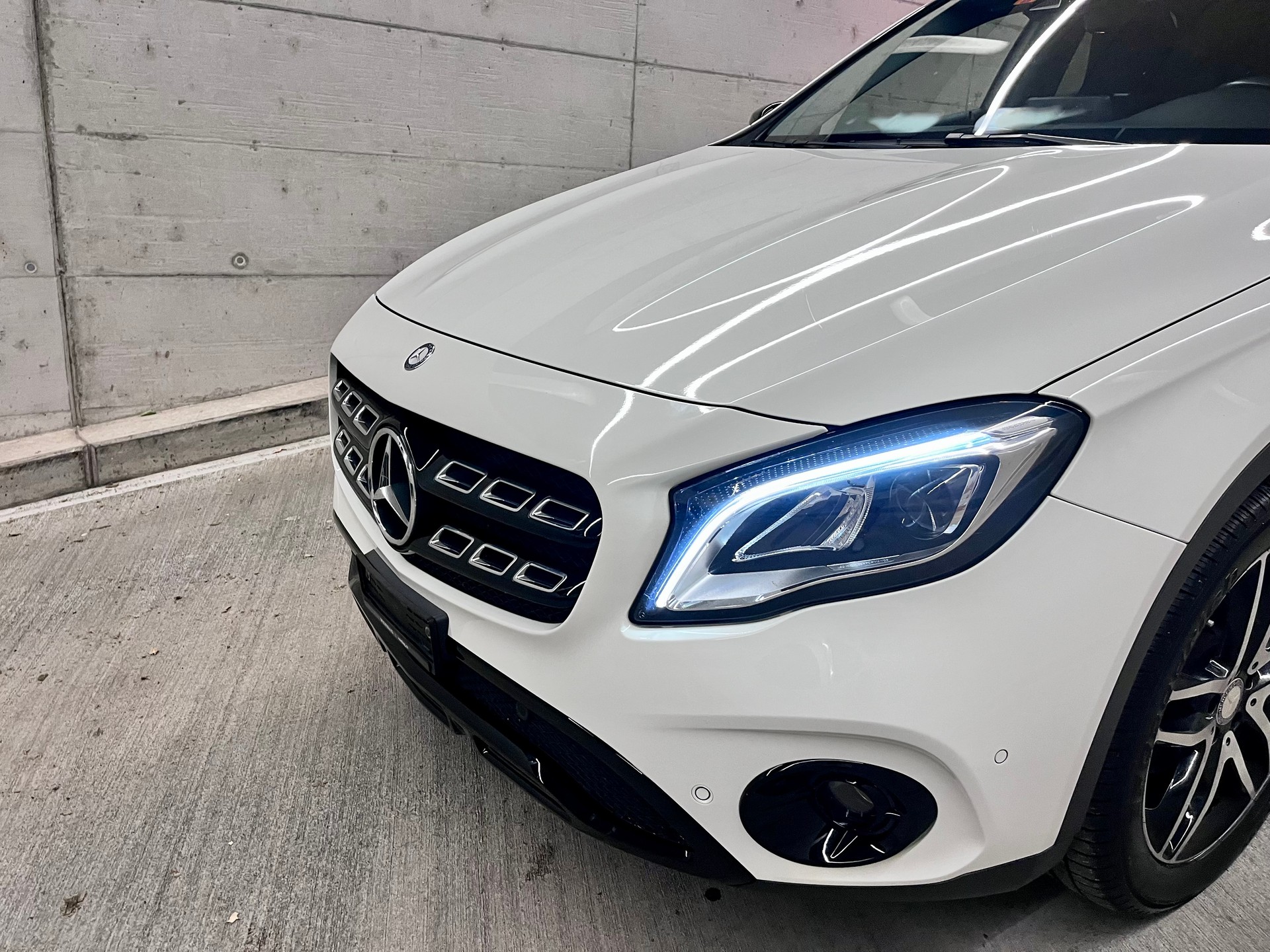 MERCEDES-BENZ GLA 200 Night Star 7G-DCT-image-5