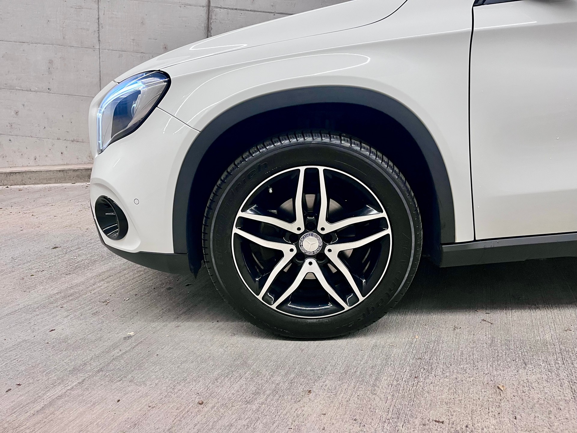 MERCEDES-BENZ GLA 200 Night Star 7G-DCT-image-6
