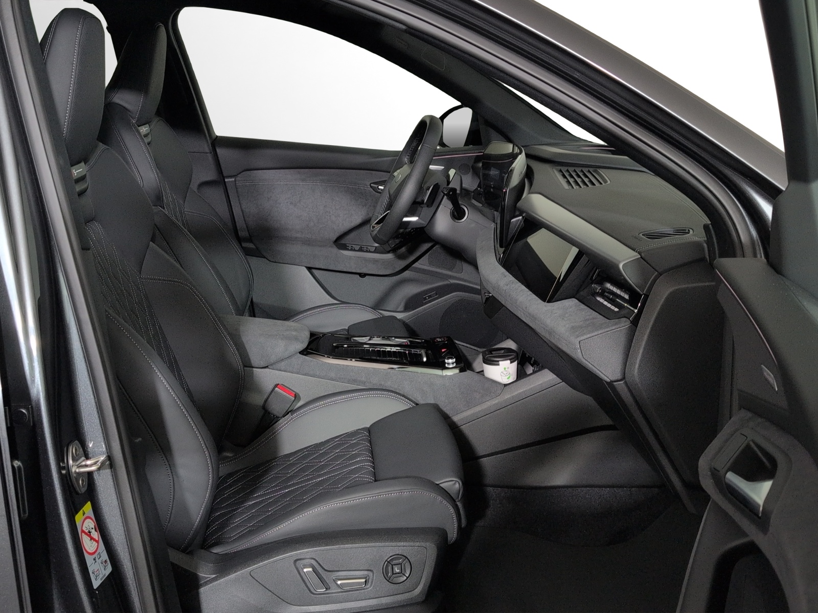 AUDI SQ6 e-tron quattro-image-6
