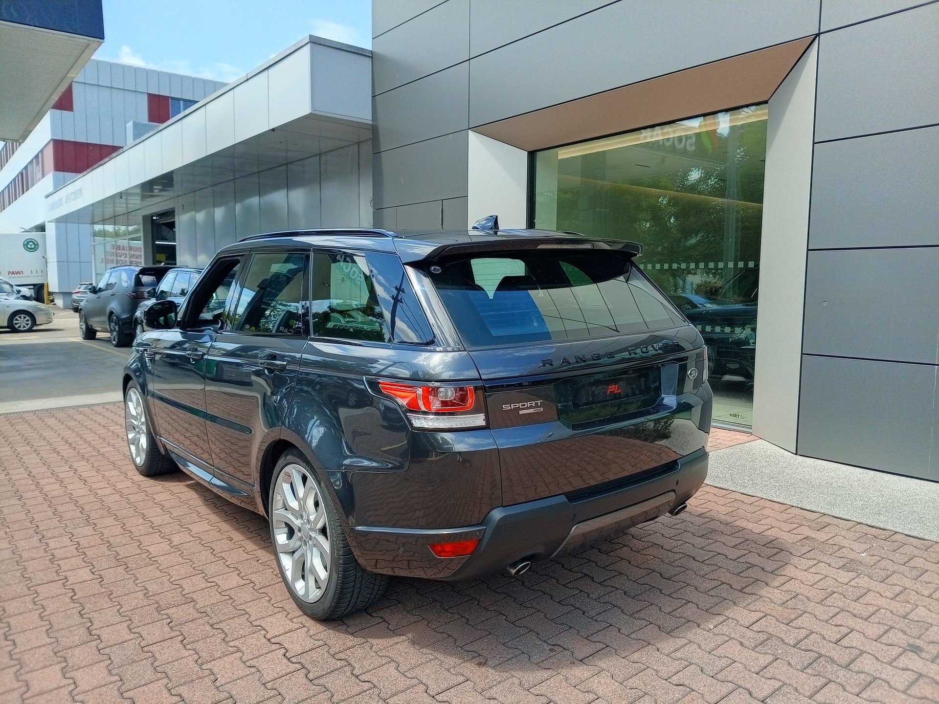 LAND ROVER 3.0 TDV6 HSE-image-3