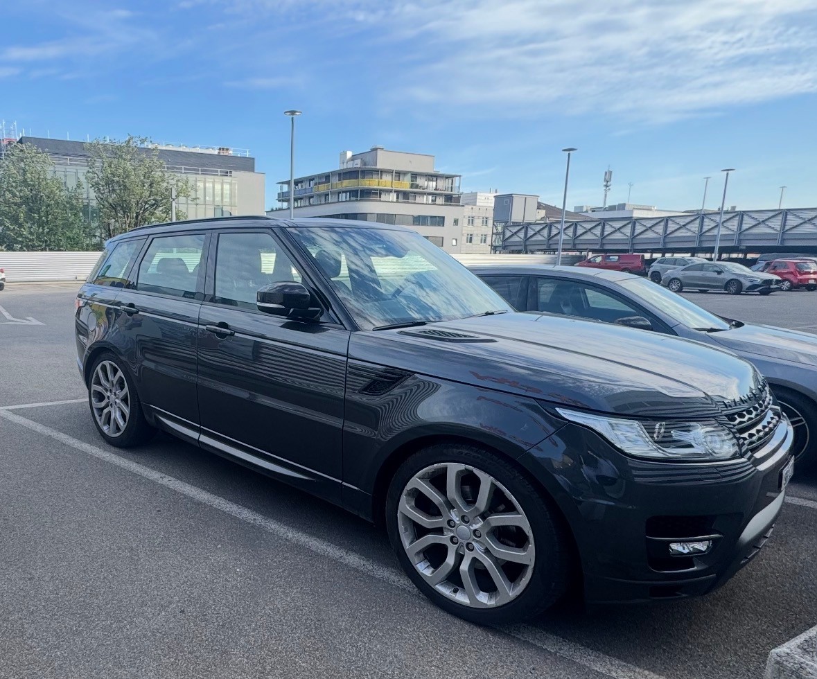 LAND ROVER 3.0 TDV6 HSE-image-0