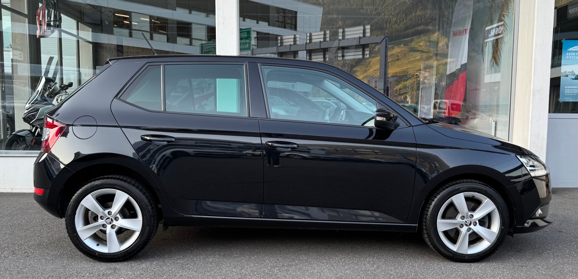 SKODA Fabia 1.0 TSI Style DSG-image-1