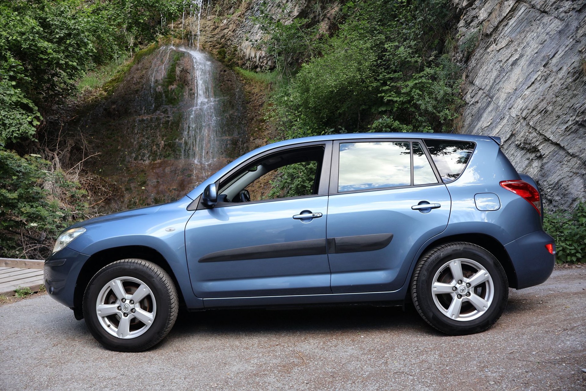 TOYOTA RAV-4 2.0 16V Linea Terra-image-2