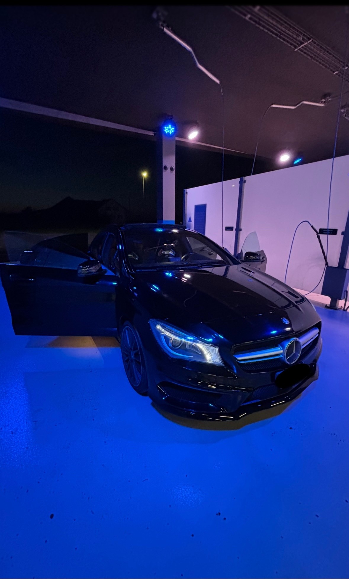 MERCEDES-BENZ CLA 45 AMG 4m-image-1