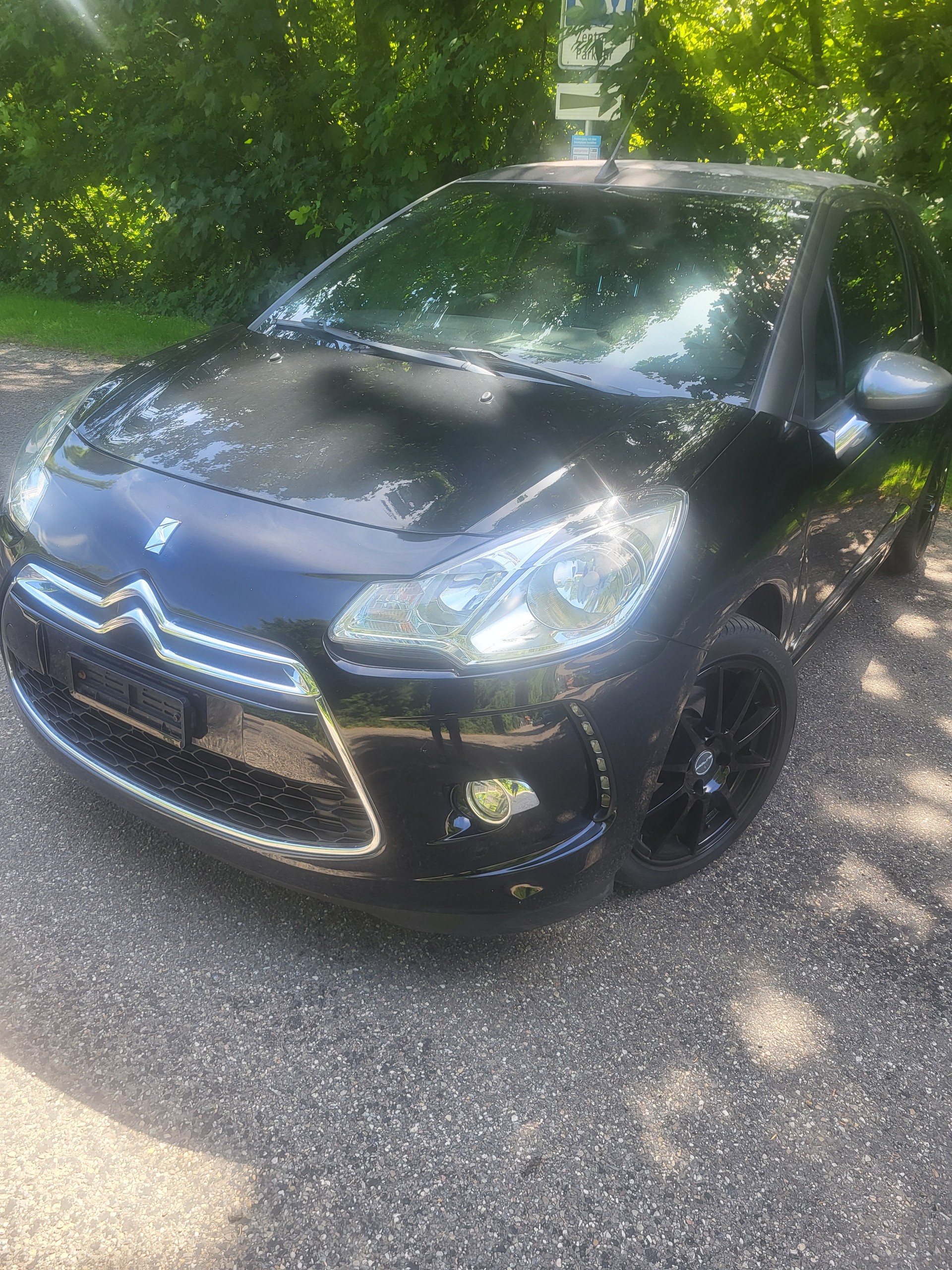 DS AUTOMOBILES 1.6 THP Sport Chic-image-1