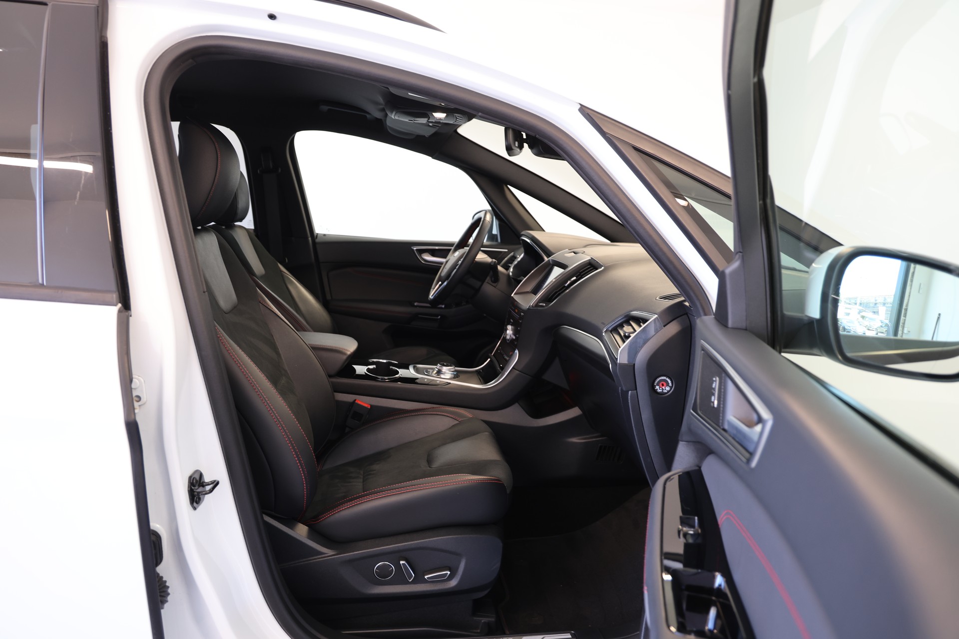 FORD S-Max 2.5 FHEV ST-Line 7Pl-image-11