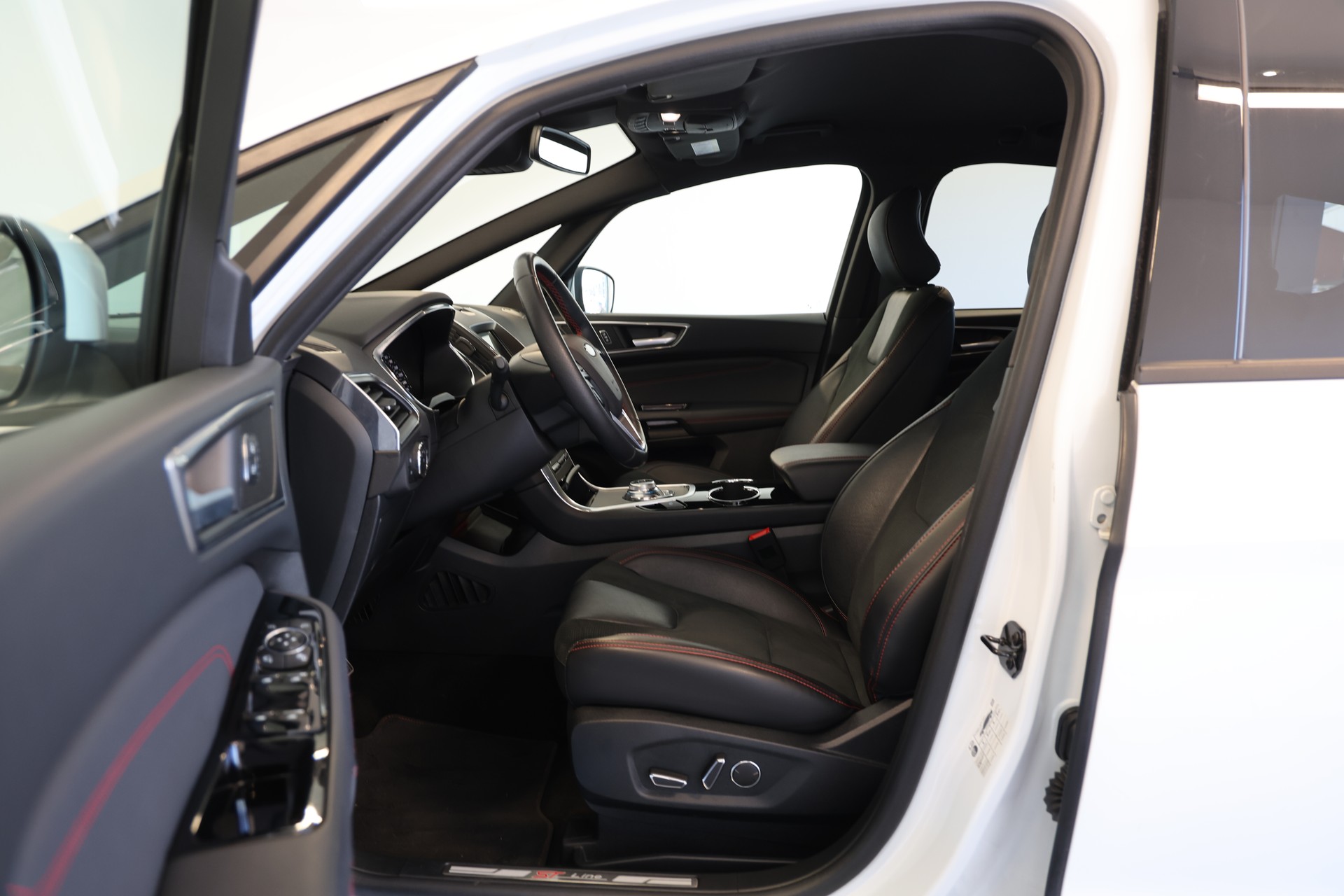 FORD S-Max 2.5 FHEV ST-Line 7Pl-image-5