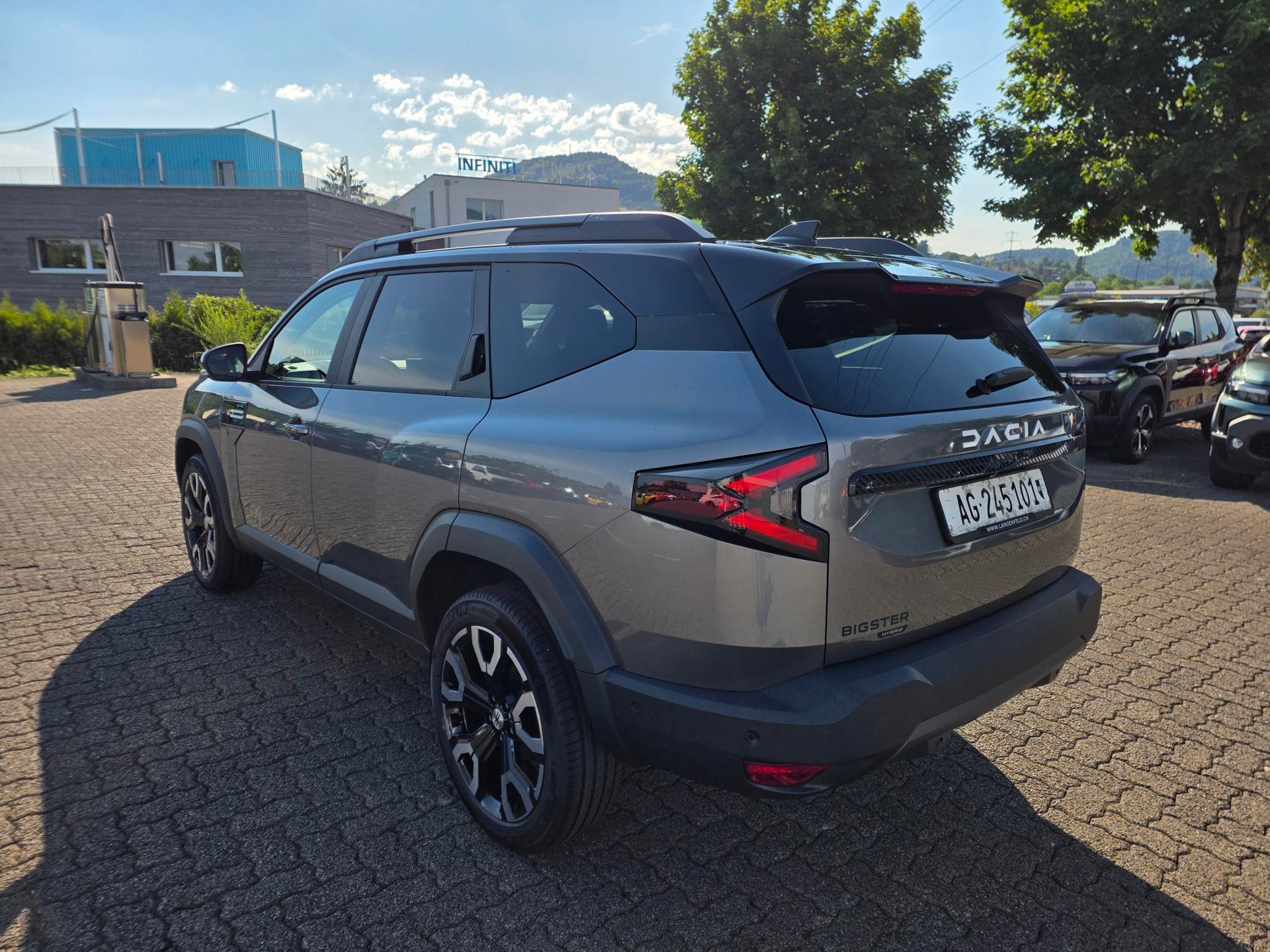 DACIA Bigster 1.2 Hybrid Journey 4WD-image-2