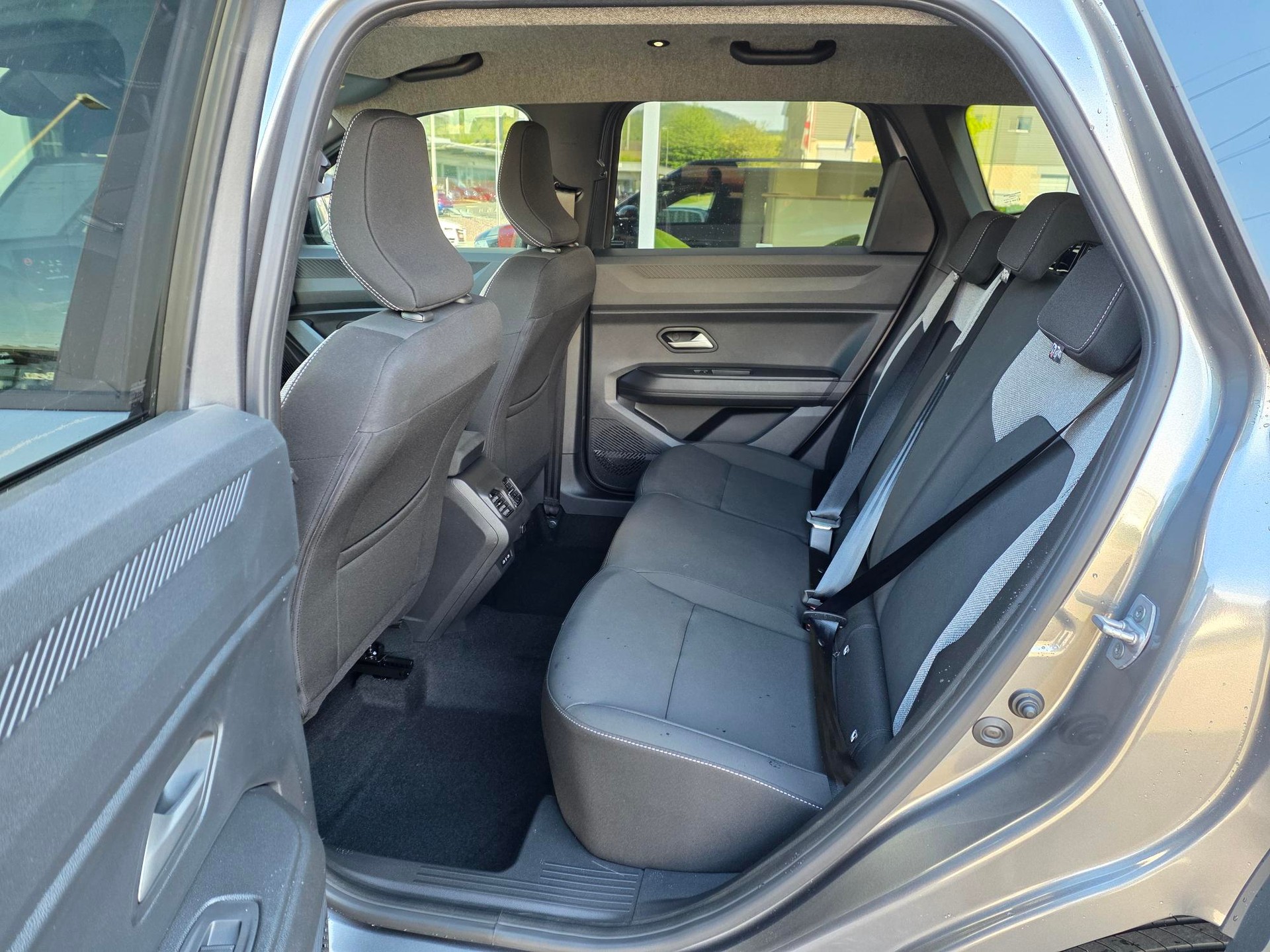 DACIA Bigster 1.2 Hybrid Journey 4WD-image-6