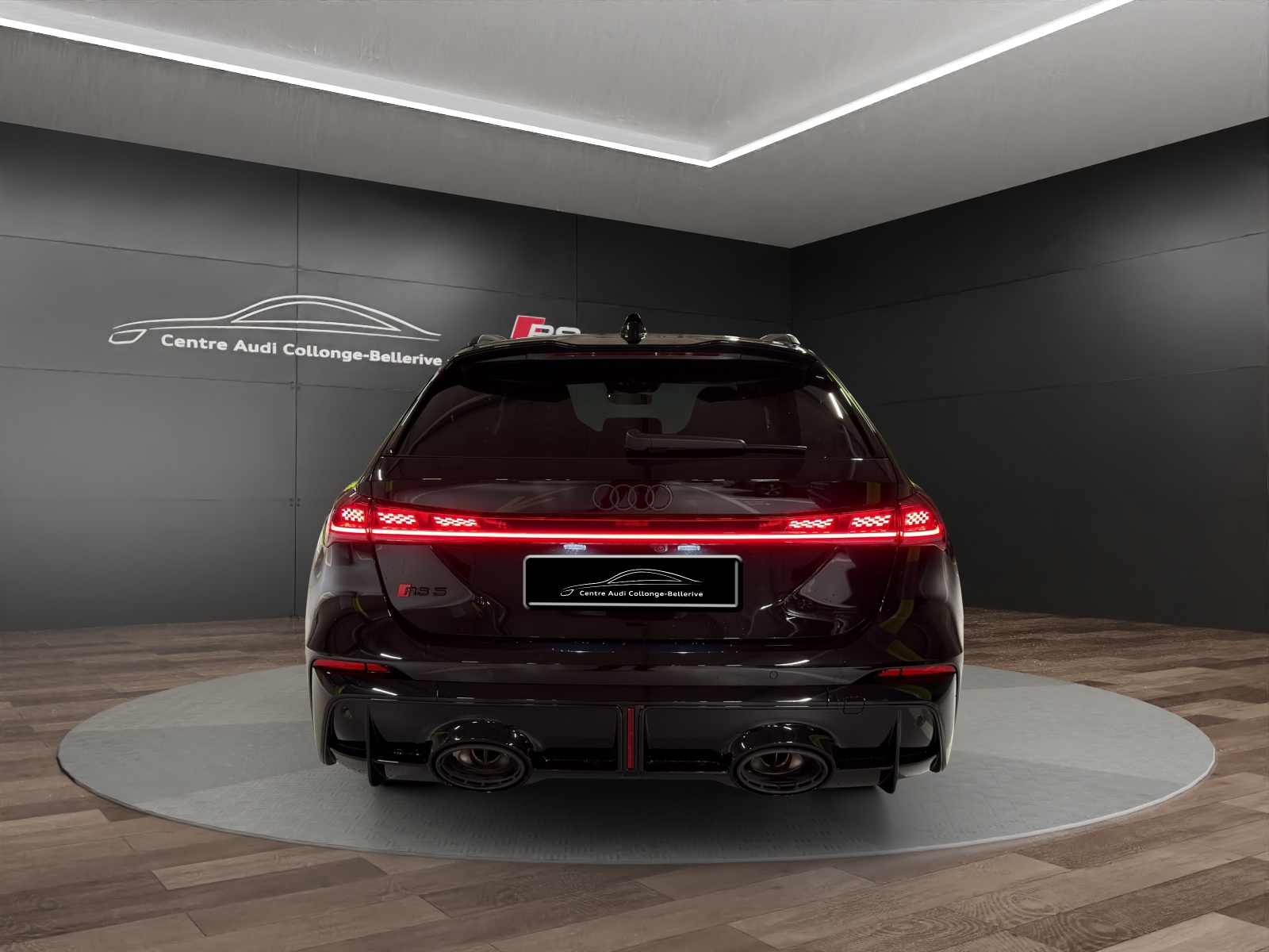 AUDI RS 5 Avant TFSI 470 kW Tiptronic quattro-image-4