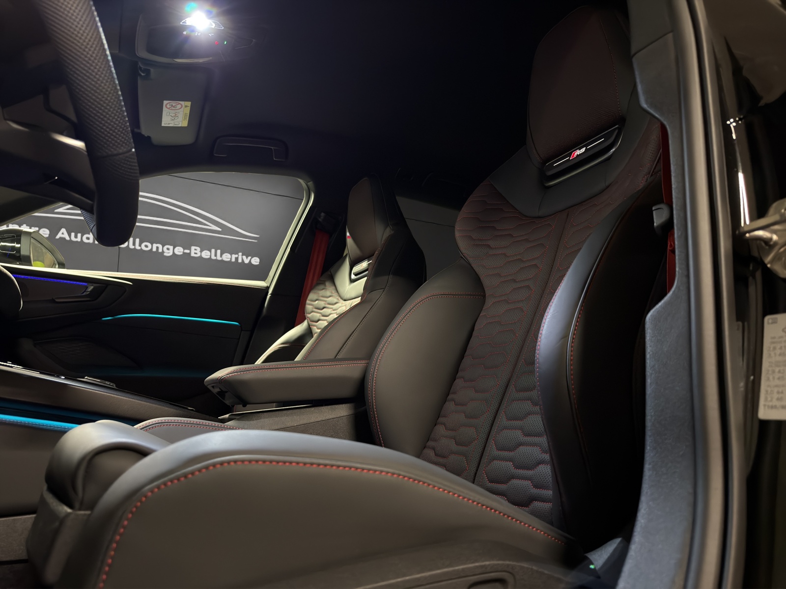 AUDI RS 5 Avant TFSI 470 kW Tiptronic quattro-image-18