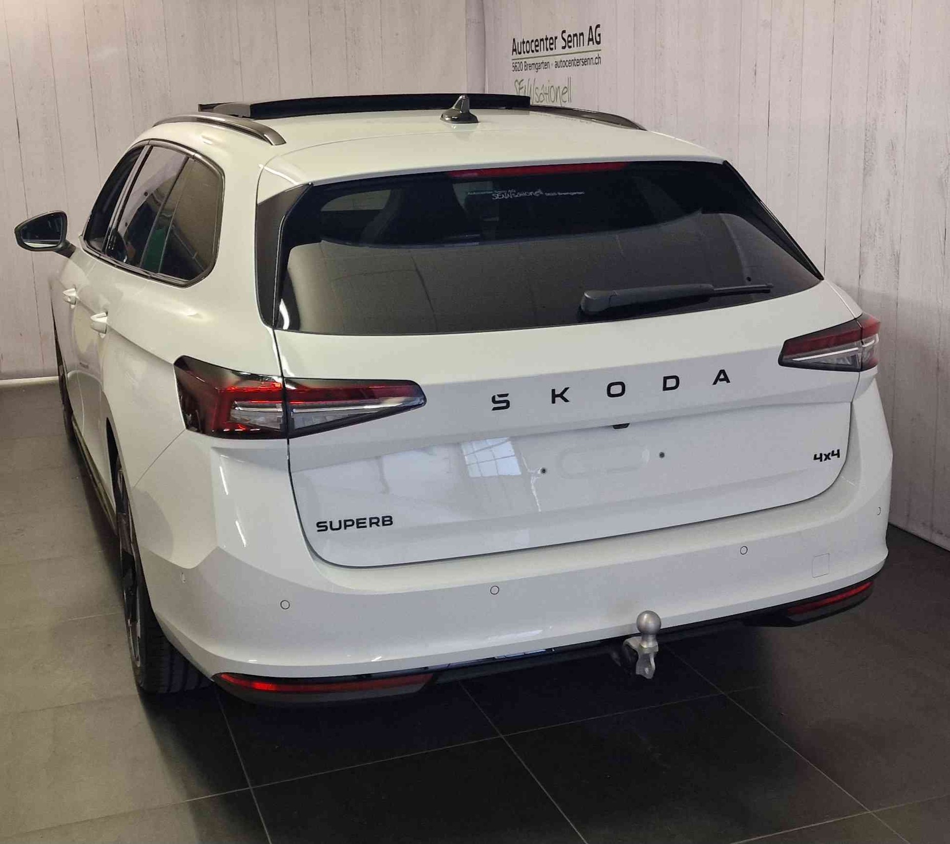 SKODA Superb Combi 2.0 TSI Sportline 4x4 DSG-image-21