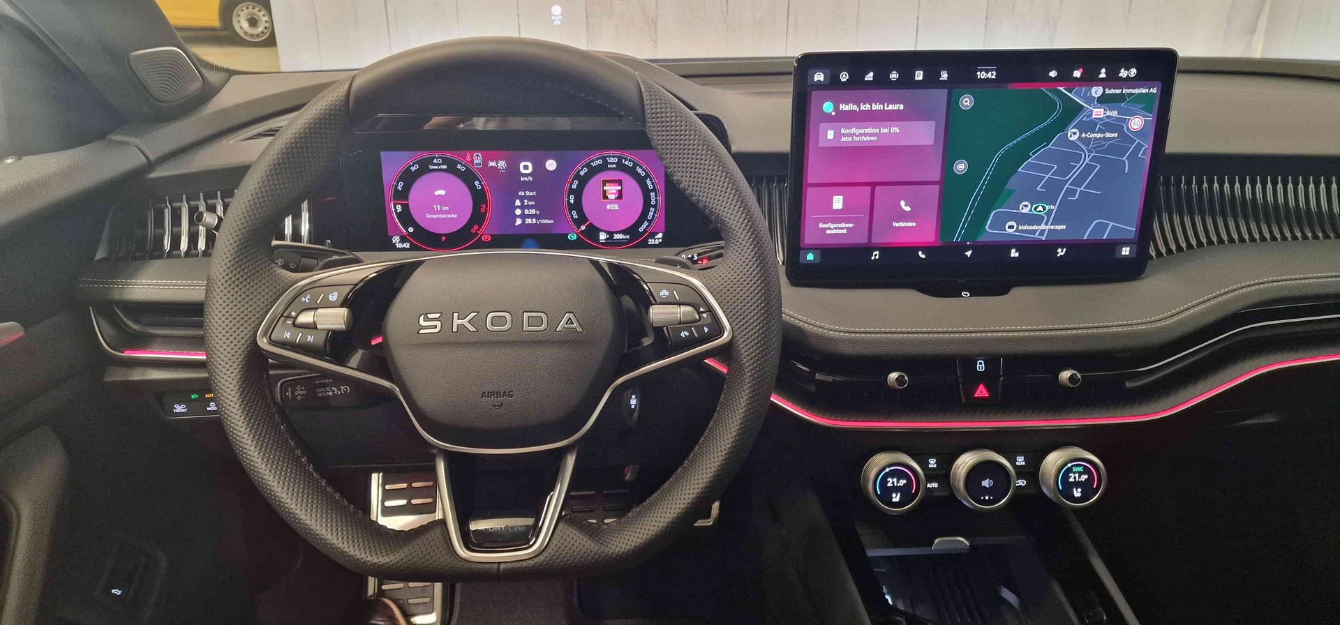 SKODA Superb Combi 2.0 TSI Sportline 4x4 DSG-image-4
