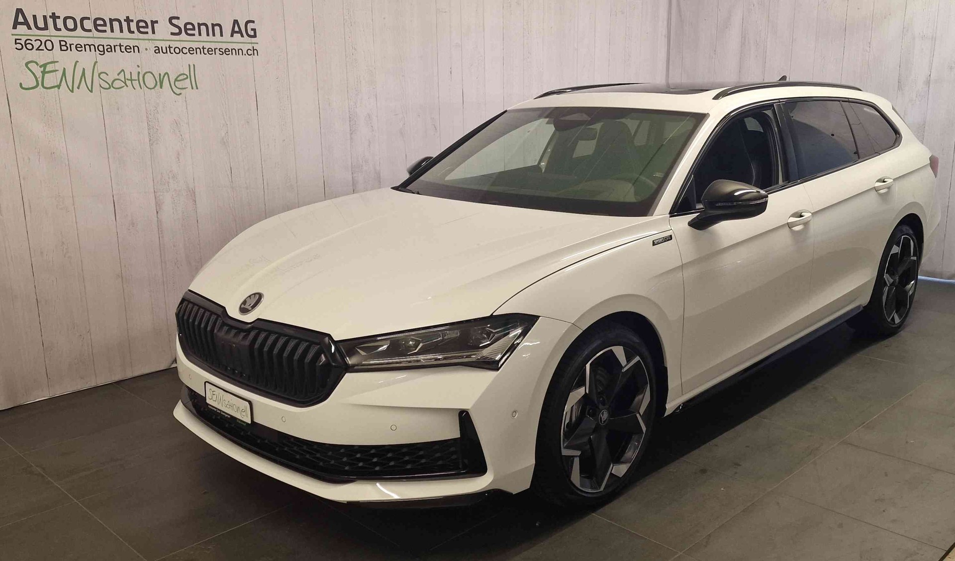 SKODA Superb Combi 2.0 TSI Sportline 4x4 DSG-image-0