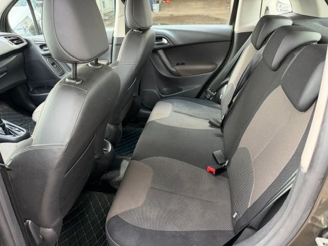 CITROEN C3 1.2i Attraction-image-7