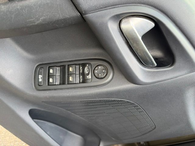 CITROEN C3 1.2i Attraction-image-5