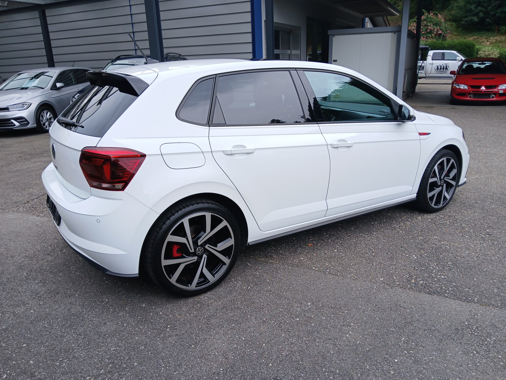 VW Polo 2.0 TSI GTI DSG-image-2