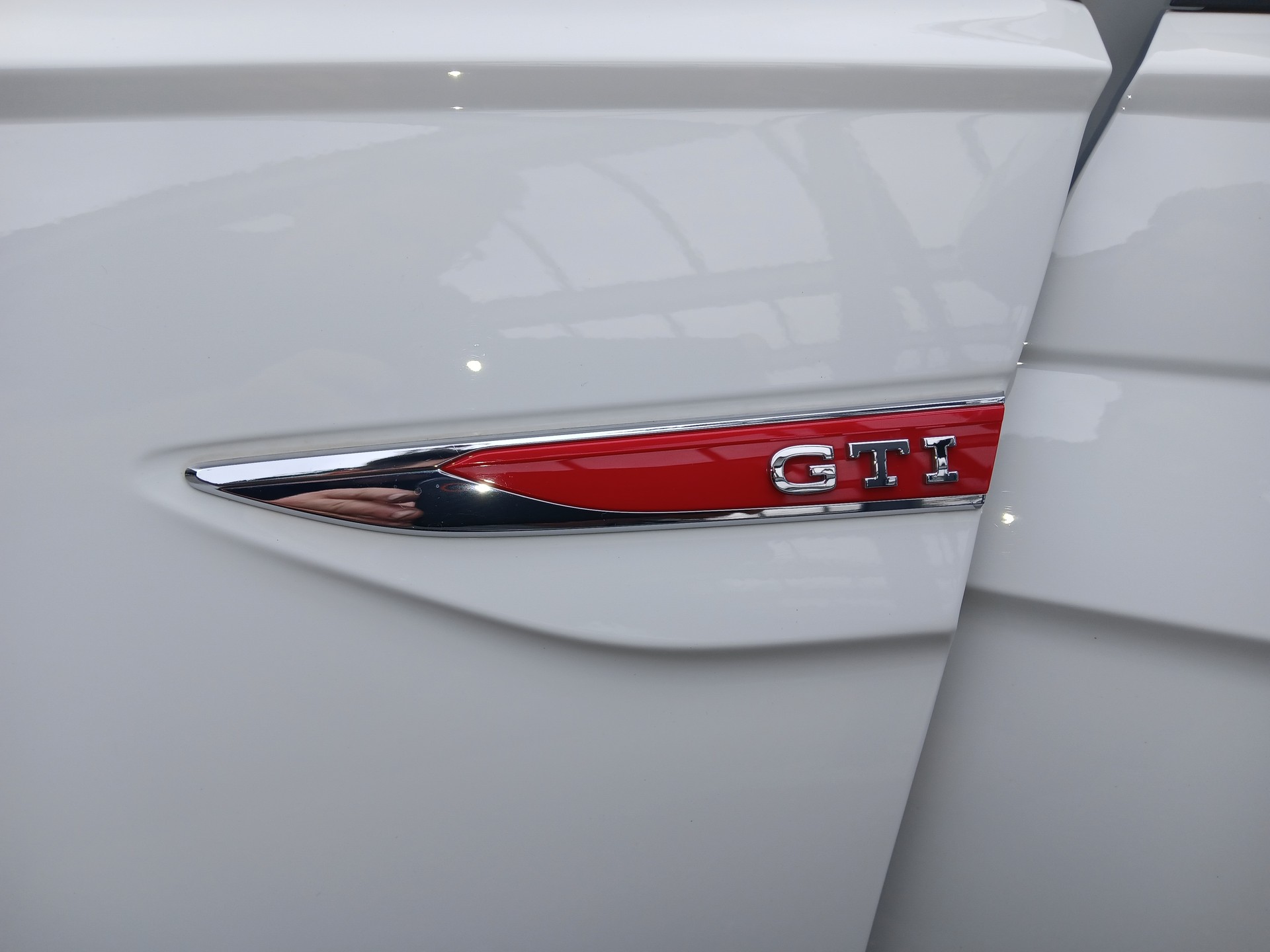 VW Polo 2.0 TSI GTI DSG-image-11