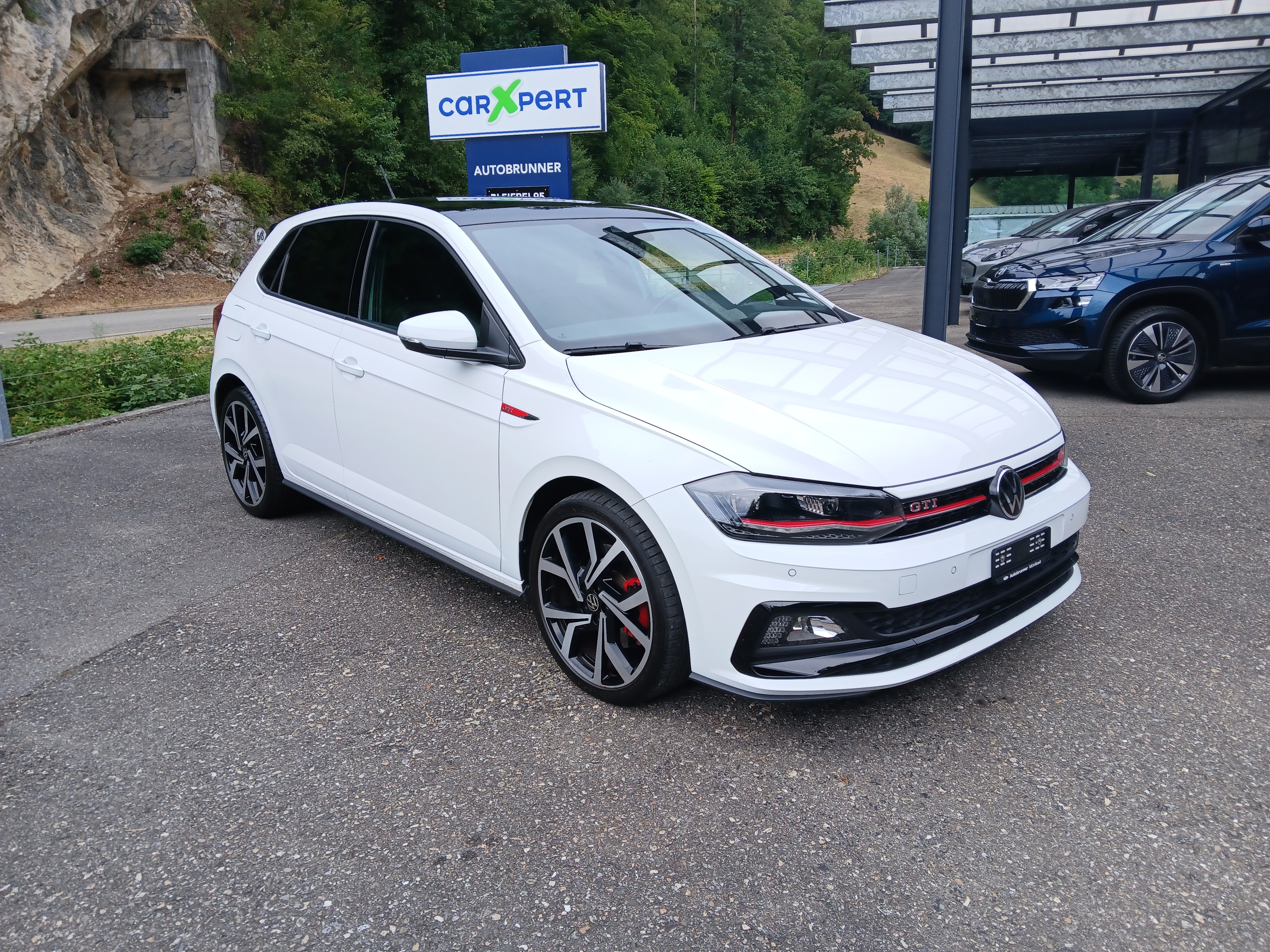 Car photo