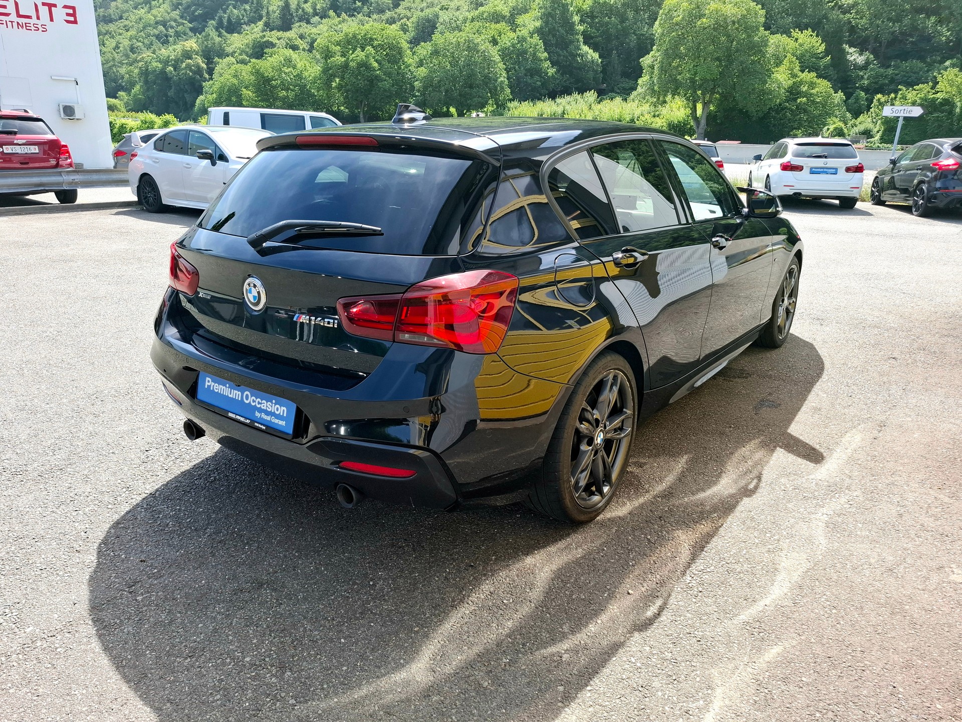 BMW M140i xDrive Steptronic-image-4
