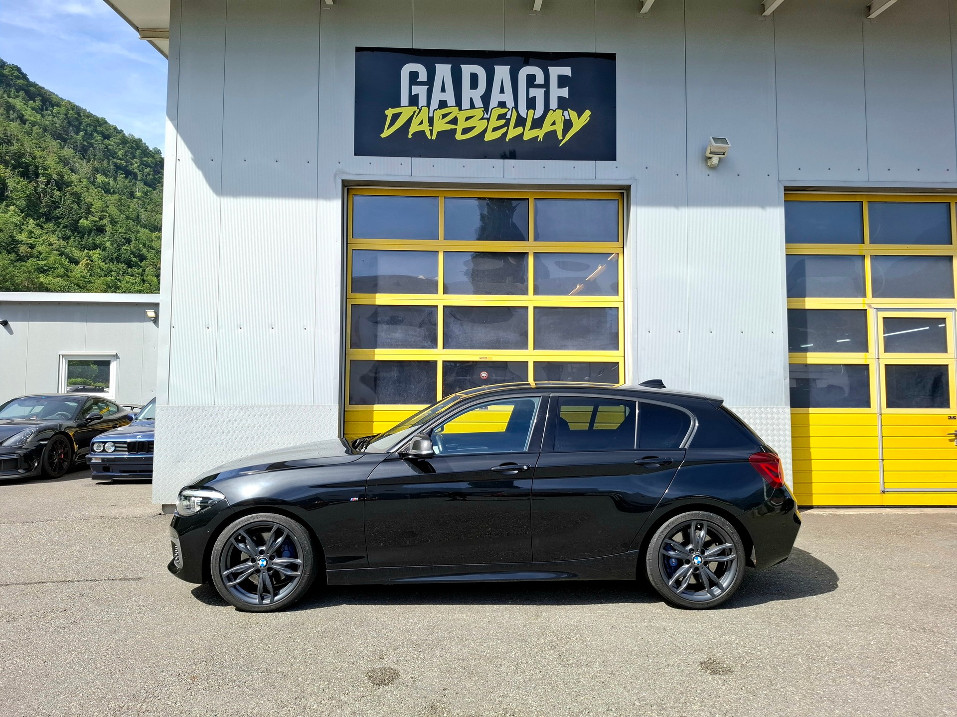BMW M140i xDrive Steptronic-image-8