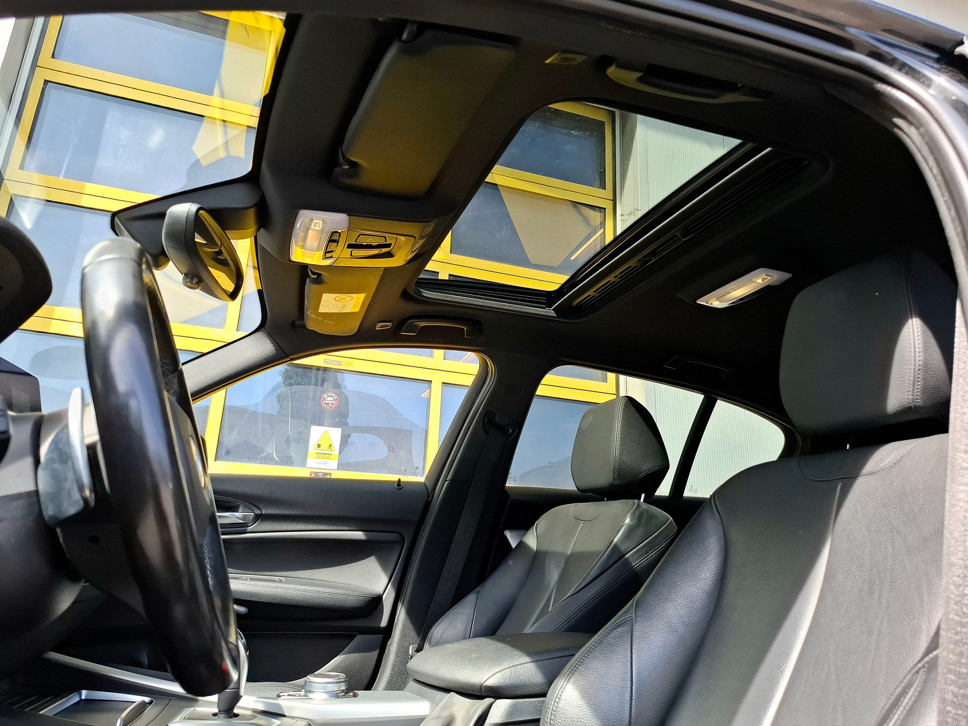 BMW M140i xDrive Steptronic-image-12