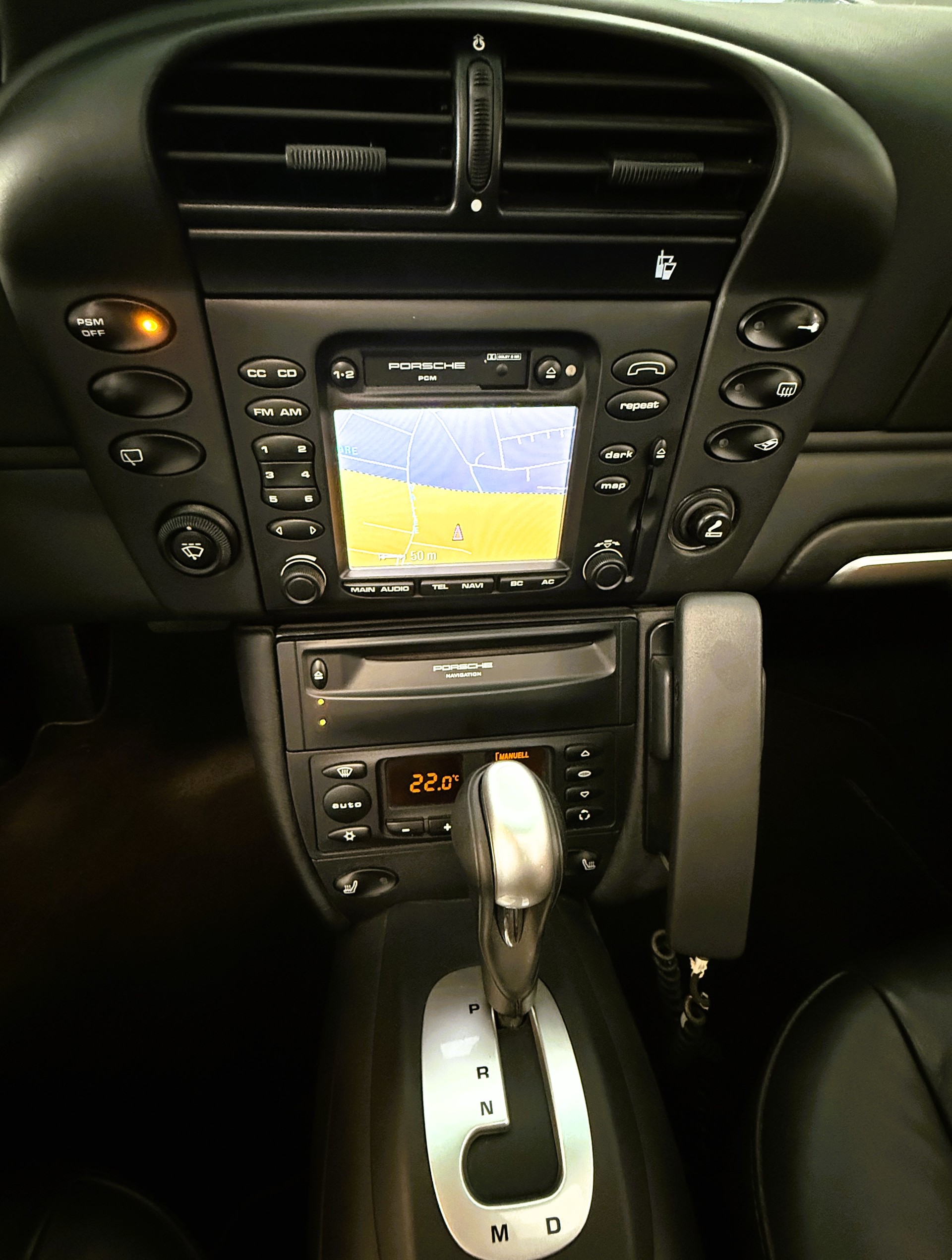PORSCHE 911 Carrera 4 S-image-17