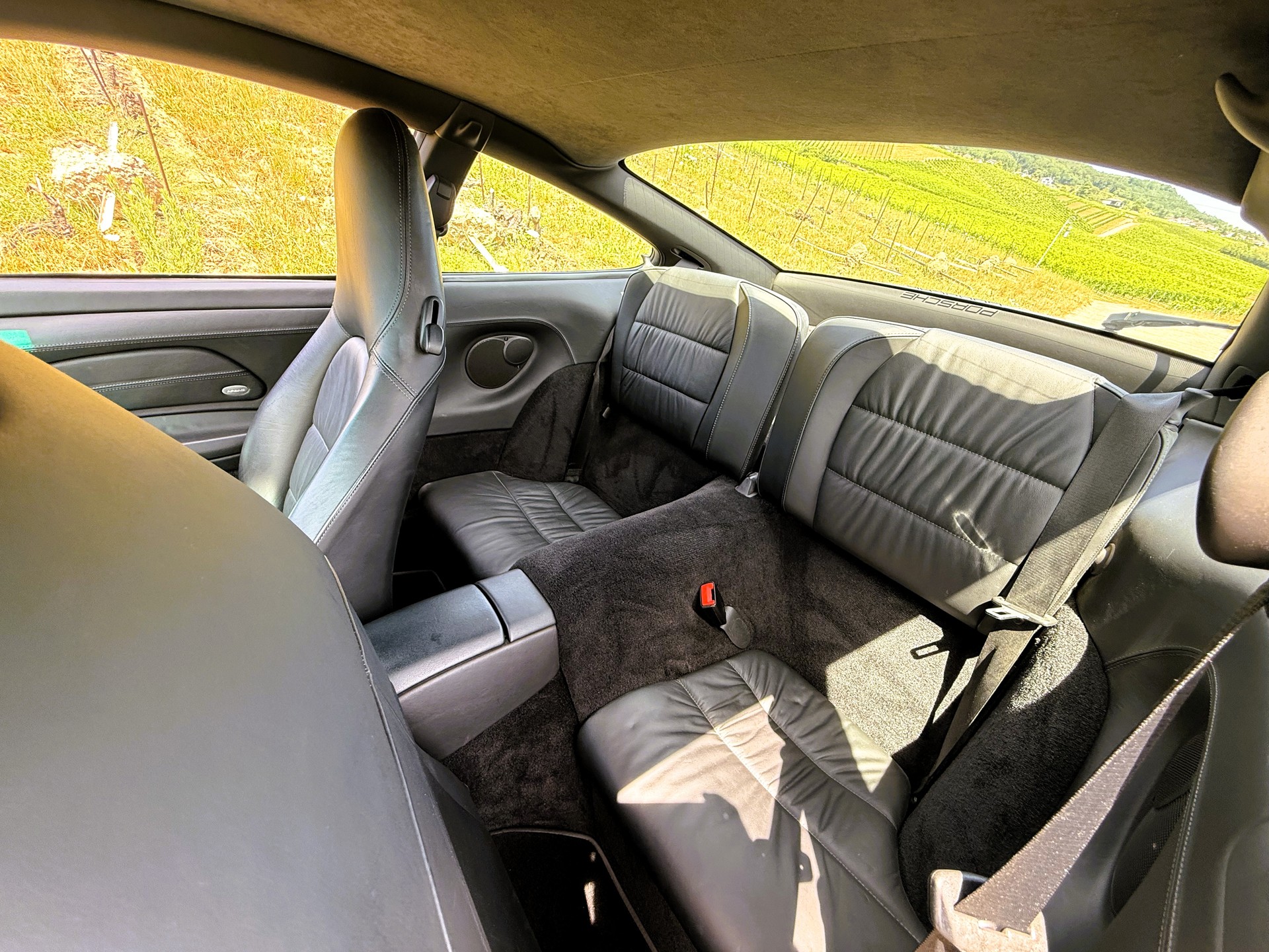 PORSCHE 911 Carrera 4 S-image-13