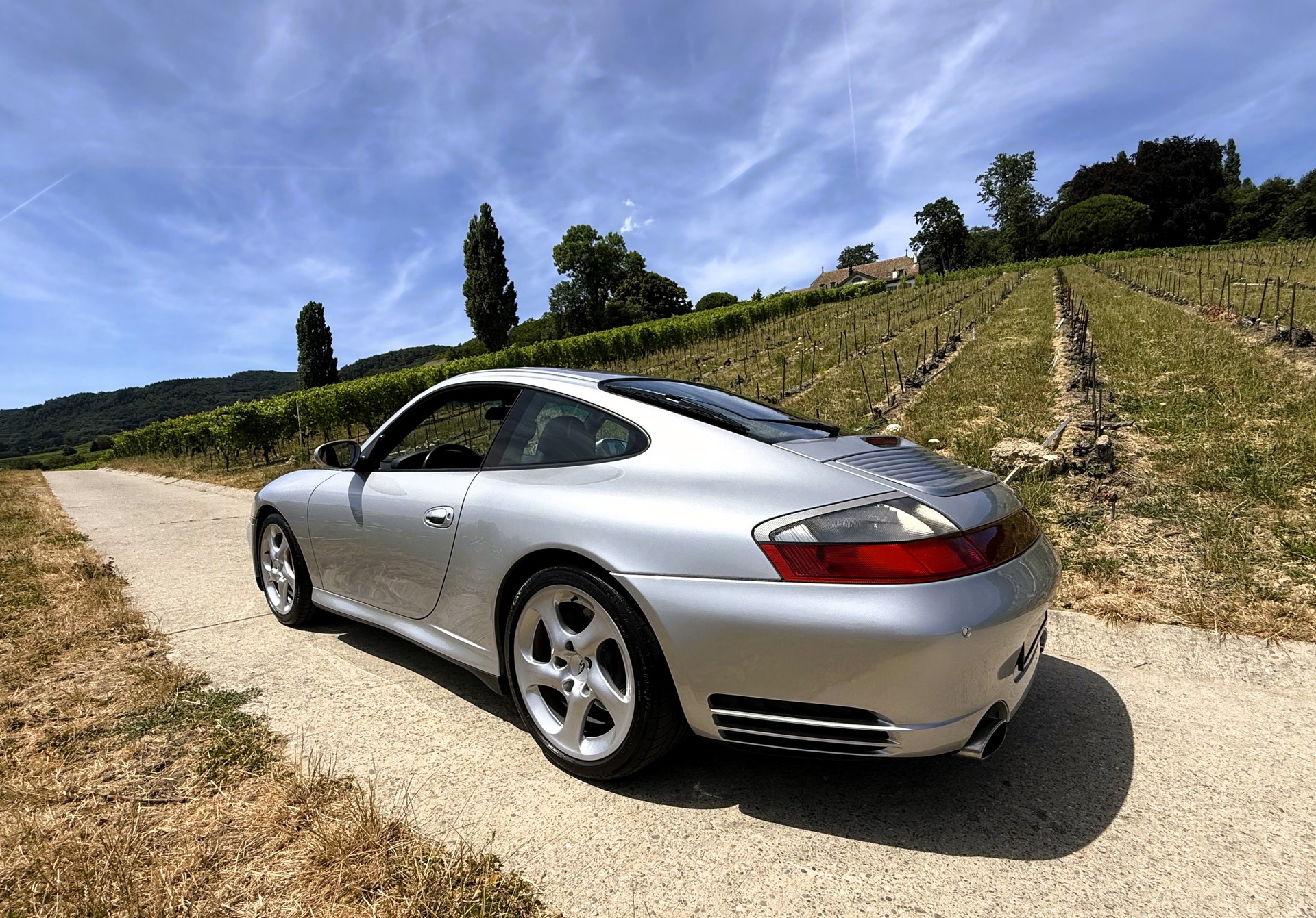 PORSCHE 911 Carrera 4 S-image-2