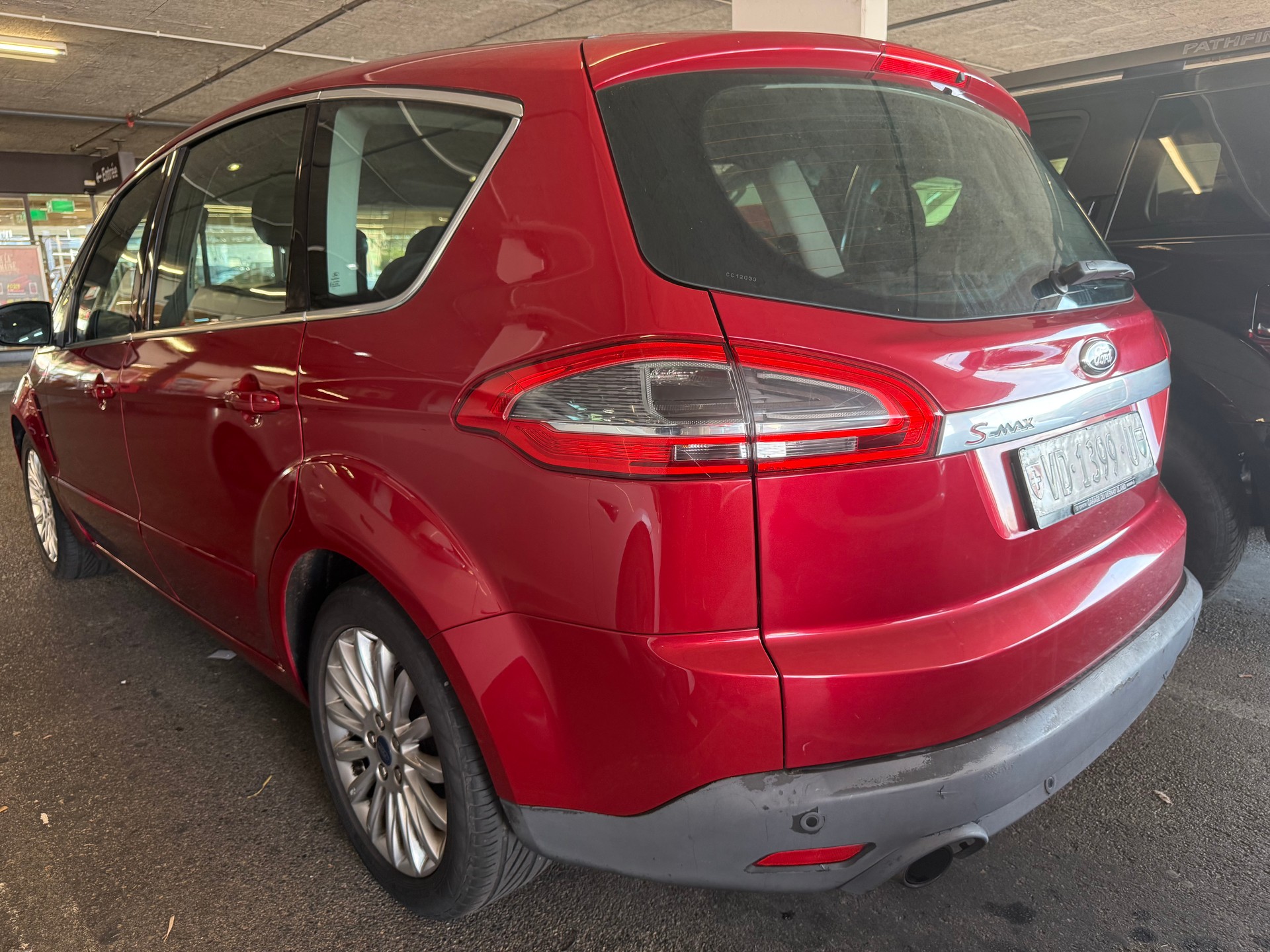 FORD S-Max 2.0 SCTi TitaniumS PowerShift-image-2