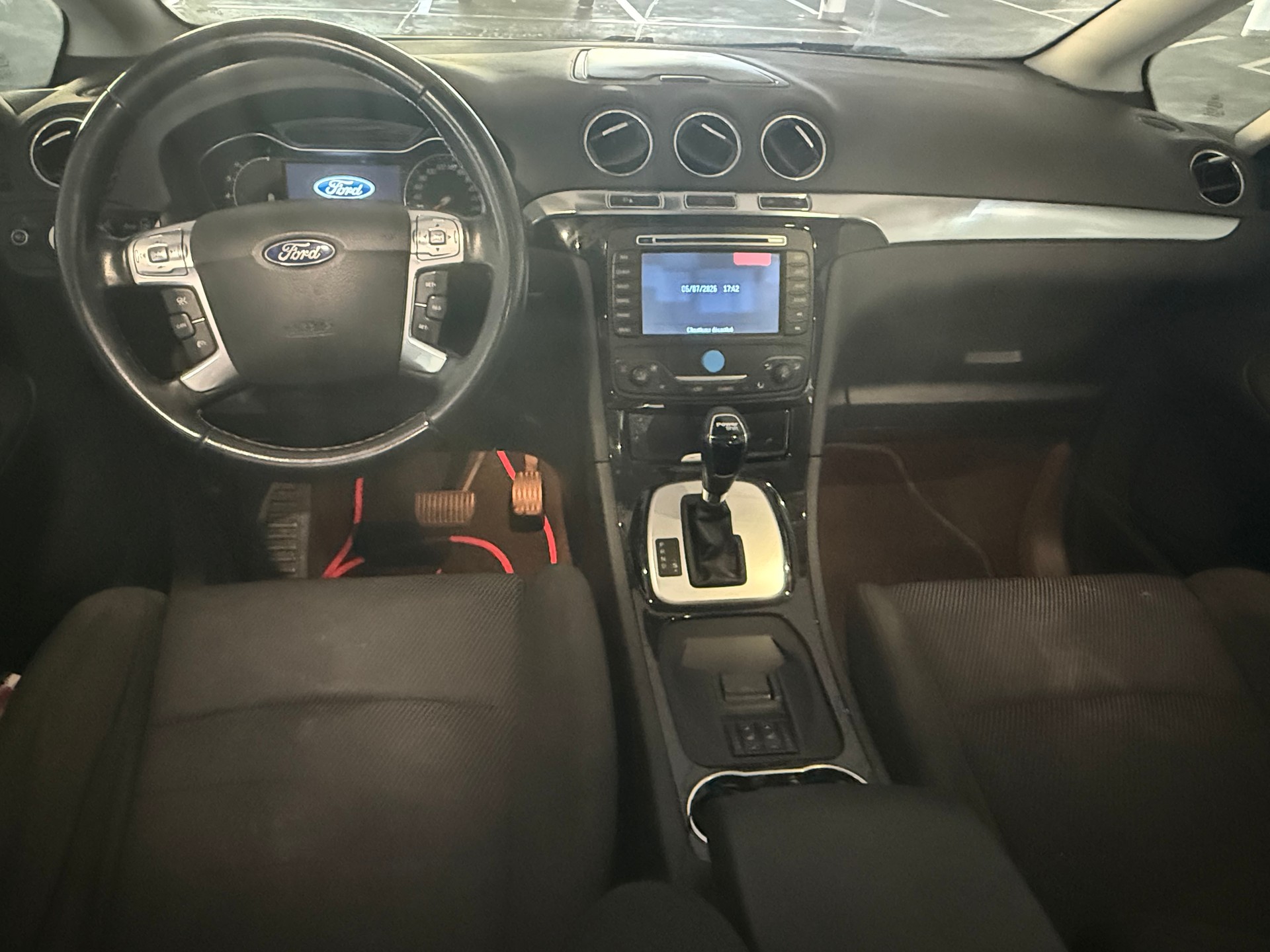 FORD S-Max 2.0 SCTi TitaniumS PowerShift-image-6