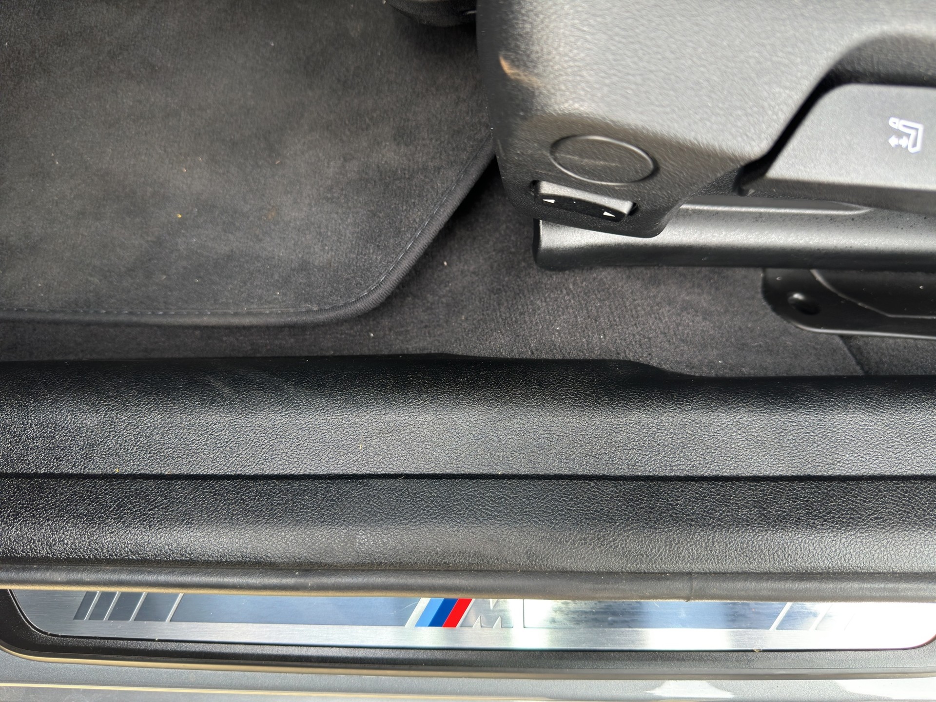 BMW 330I M Sport OPF Limousine-image-7