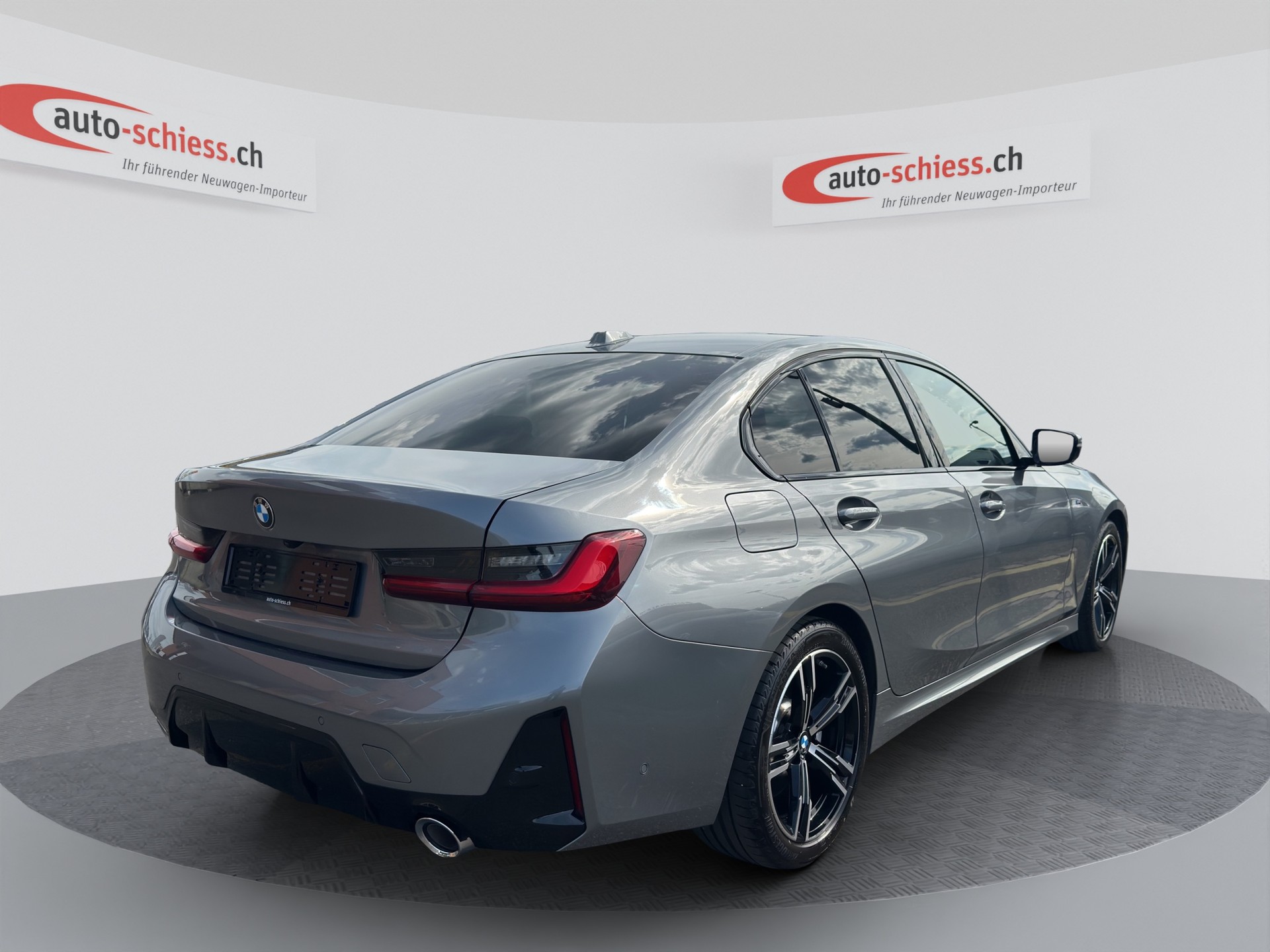 BMW 330I M Sport OPF Limousine-image-4