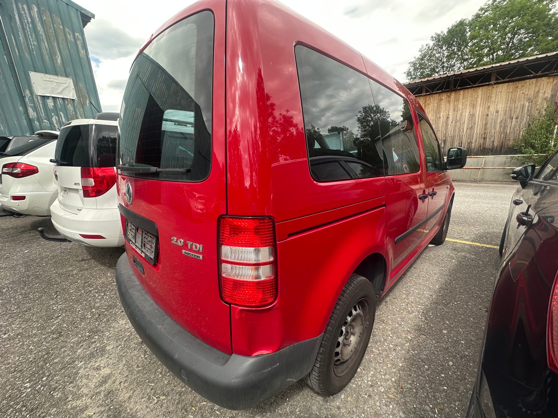 VW Caddy 2.0 TDI 4Motion-image-7