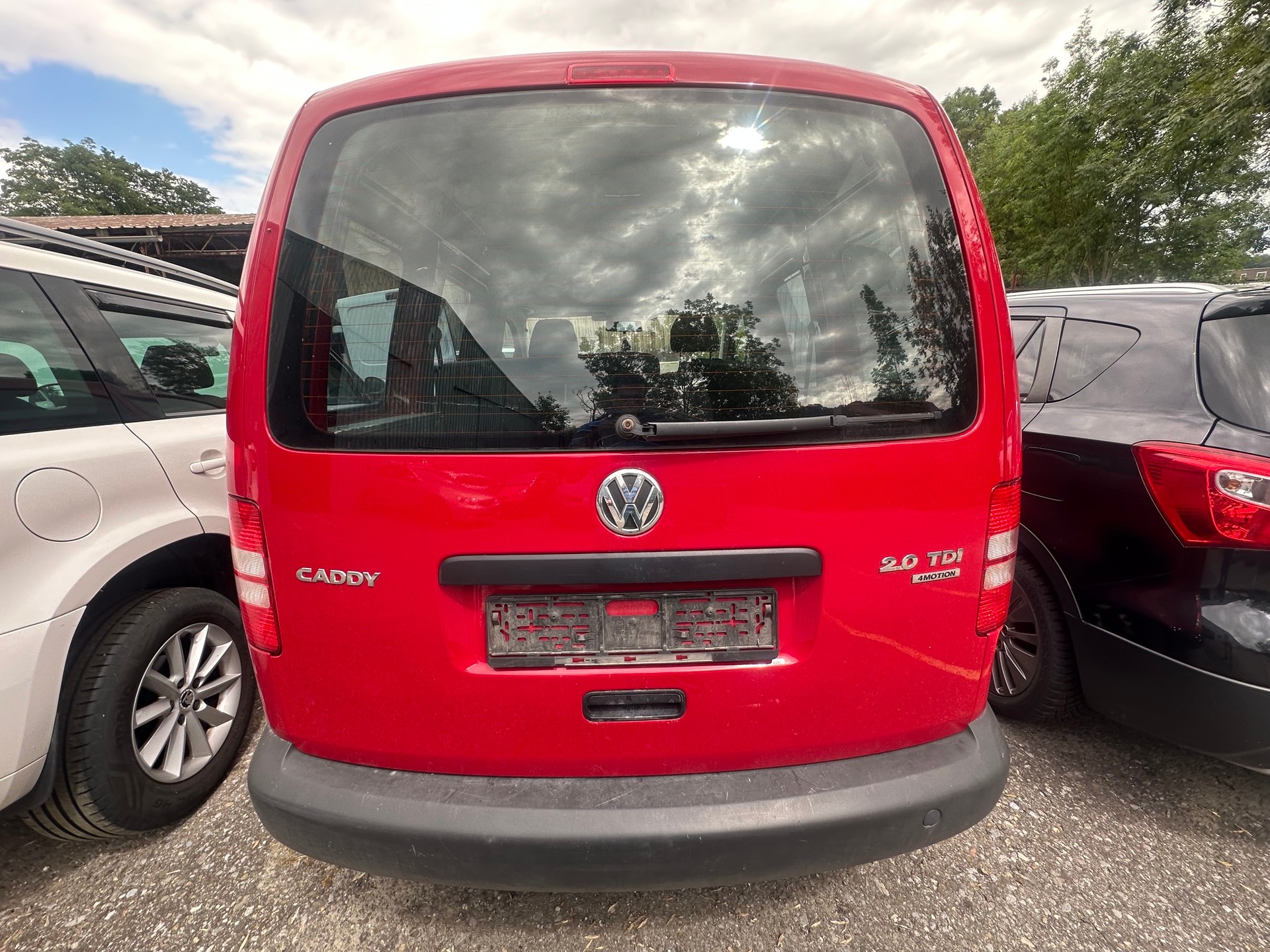 VW Caddy 2.0 TDI 4Motion-image-6