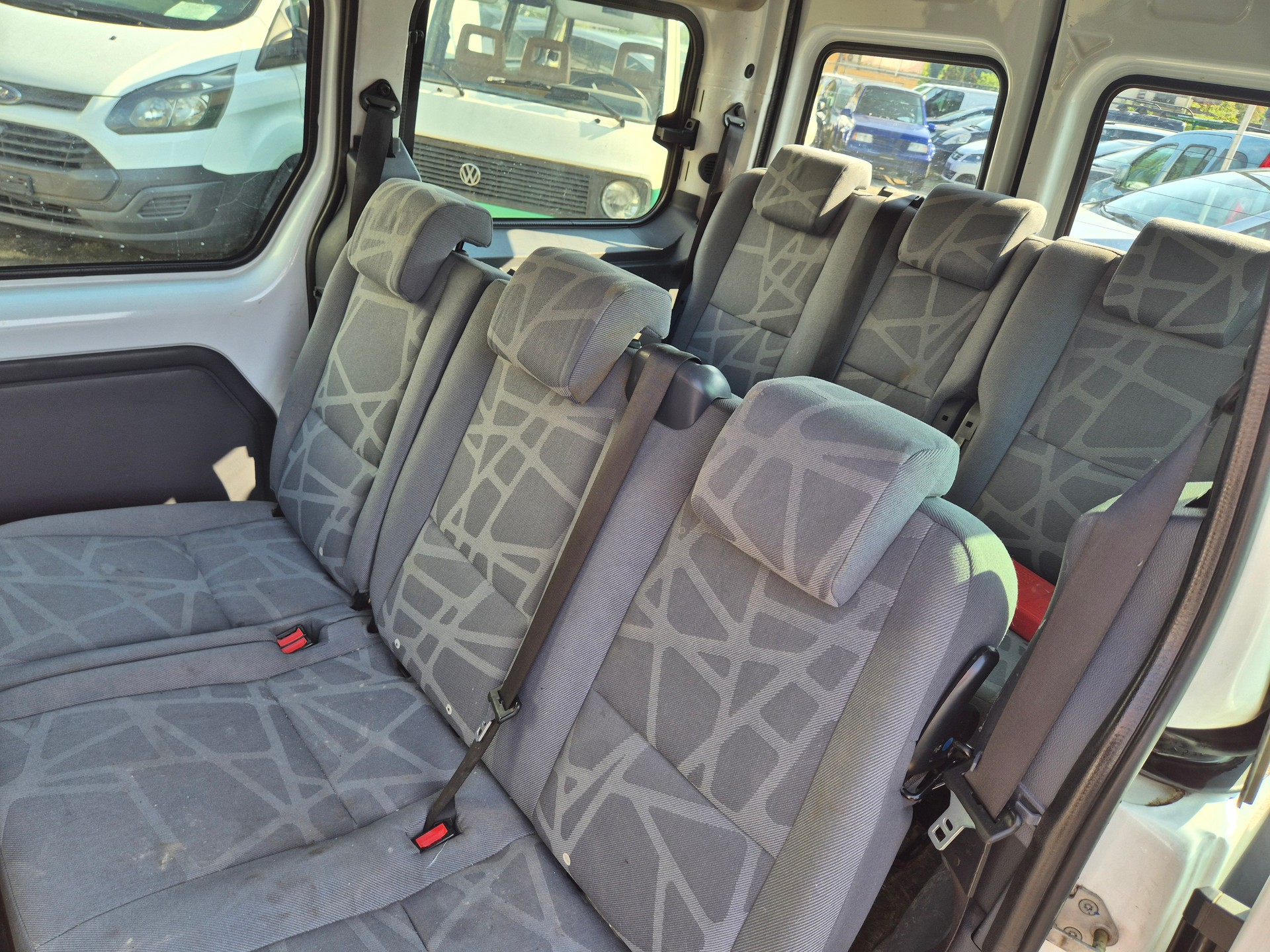 FORD TOURNEO CONNECT-image-7