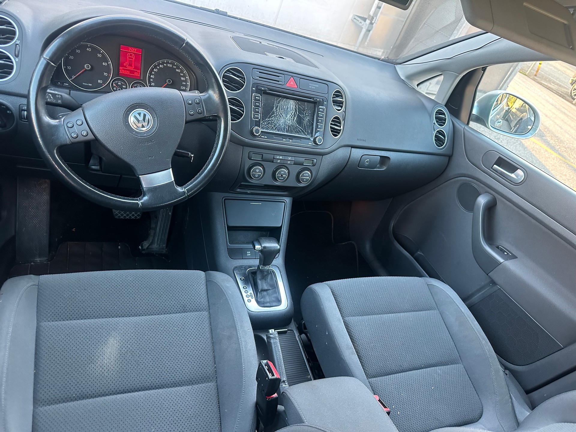 VW Golf Plus 1.4 TSI Comfortline DSG-image-6