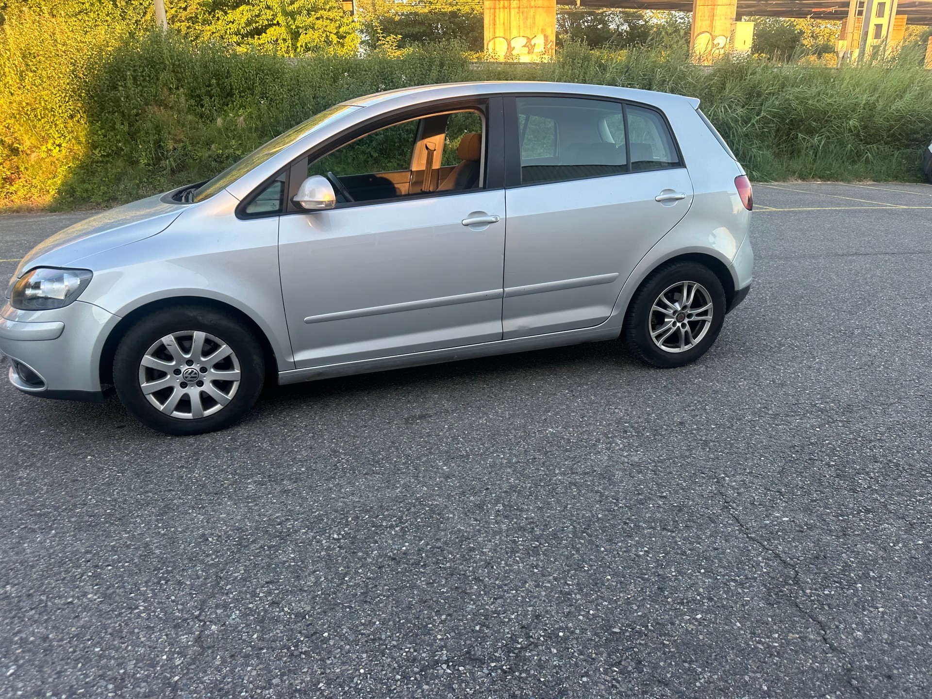 VW Golf Plus 1.4 TSI Comfortline DSG-image-3