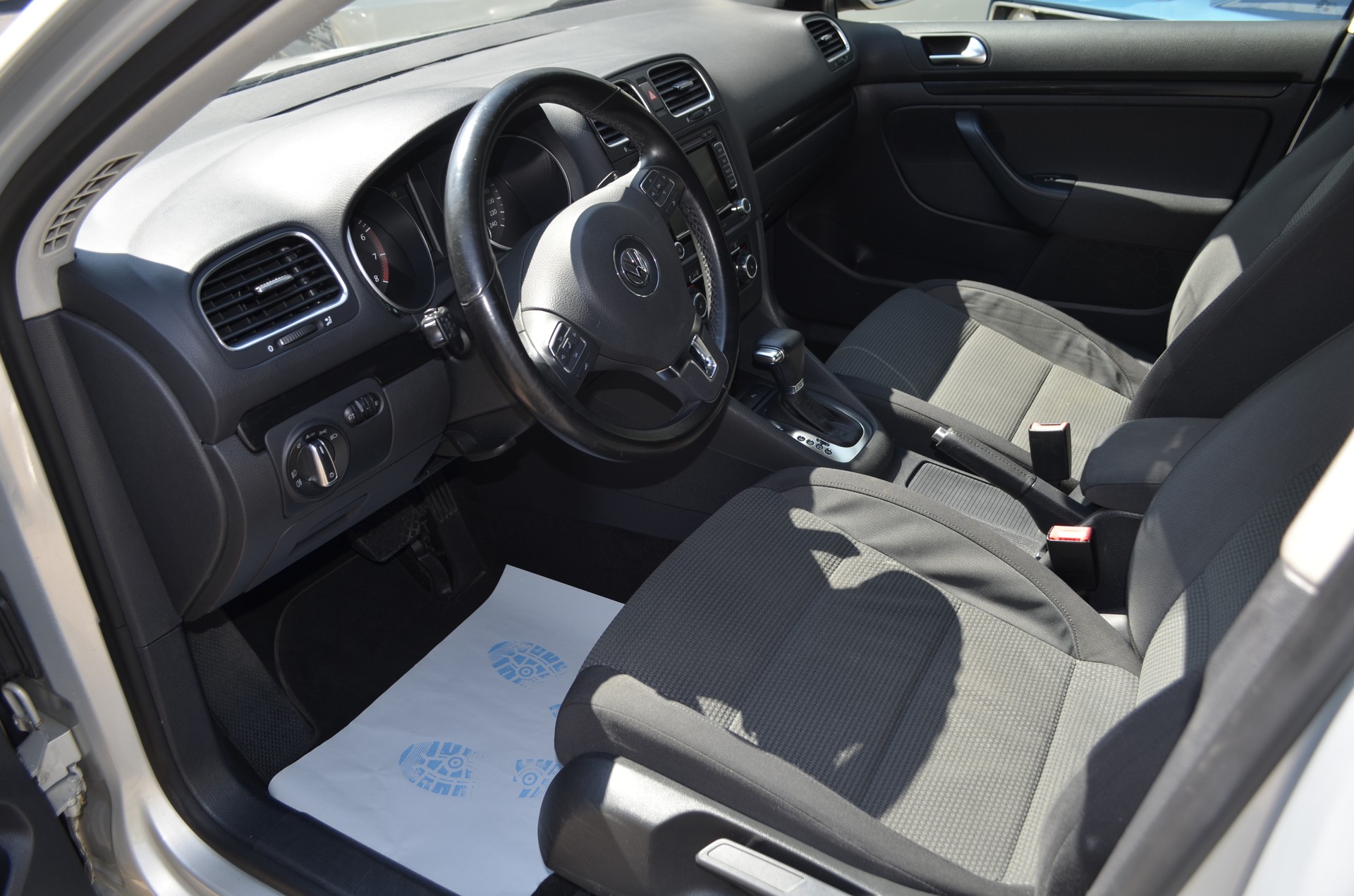 VW Golf Variant 1.4 TSI Comfortline DSG-image-7