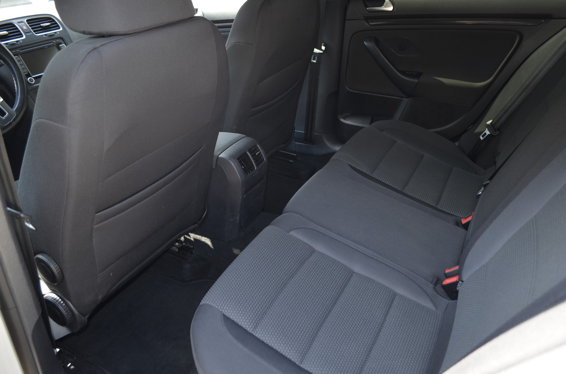 VW Golf Variant 1.4 TSI Comfortline DSG-image-8