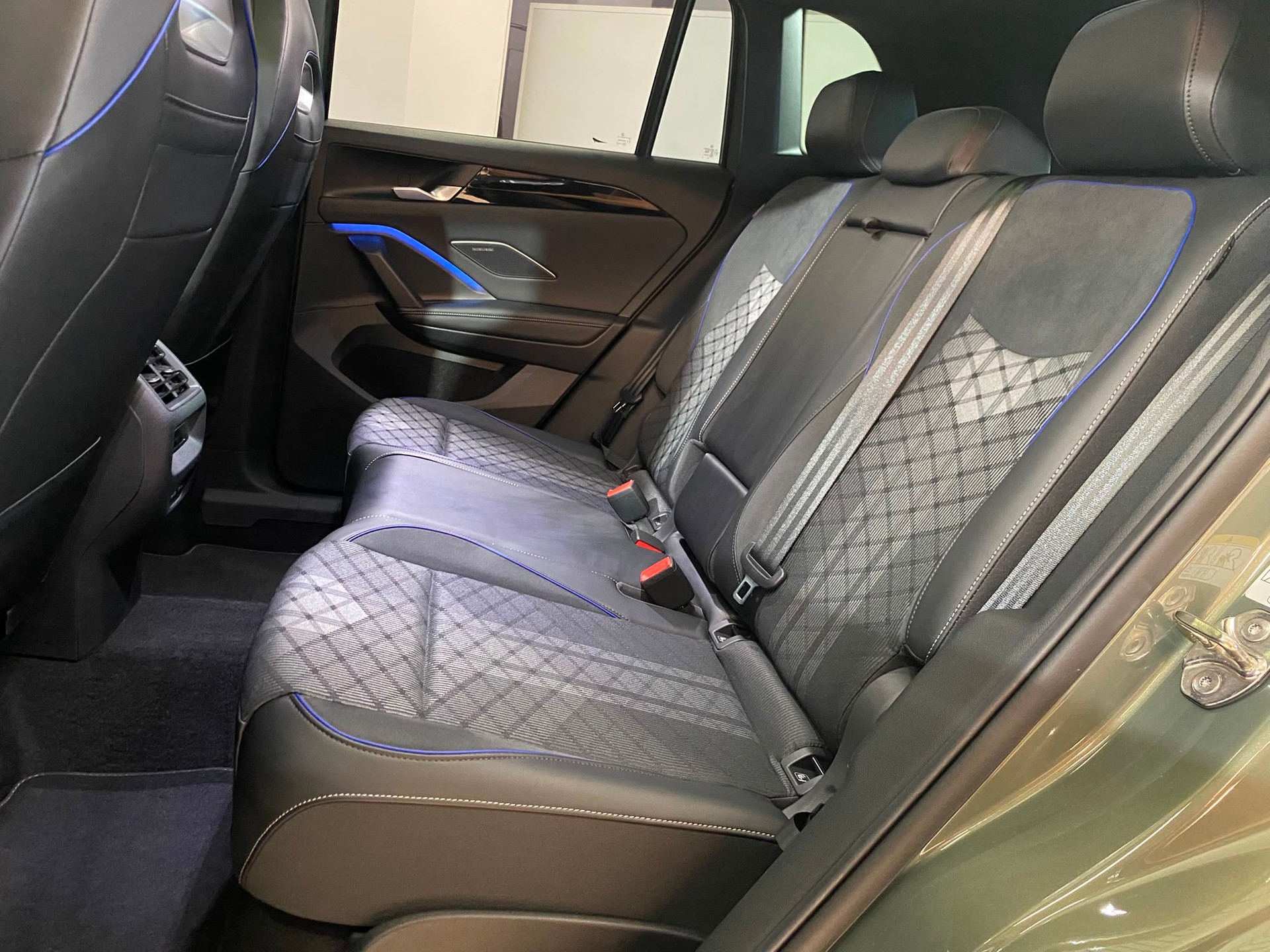 VW Tiguan 1.5 TSI evo2 eHybrid R-Line DSG-image-10