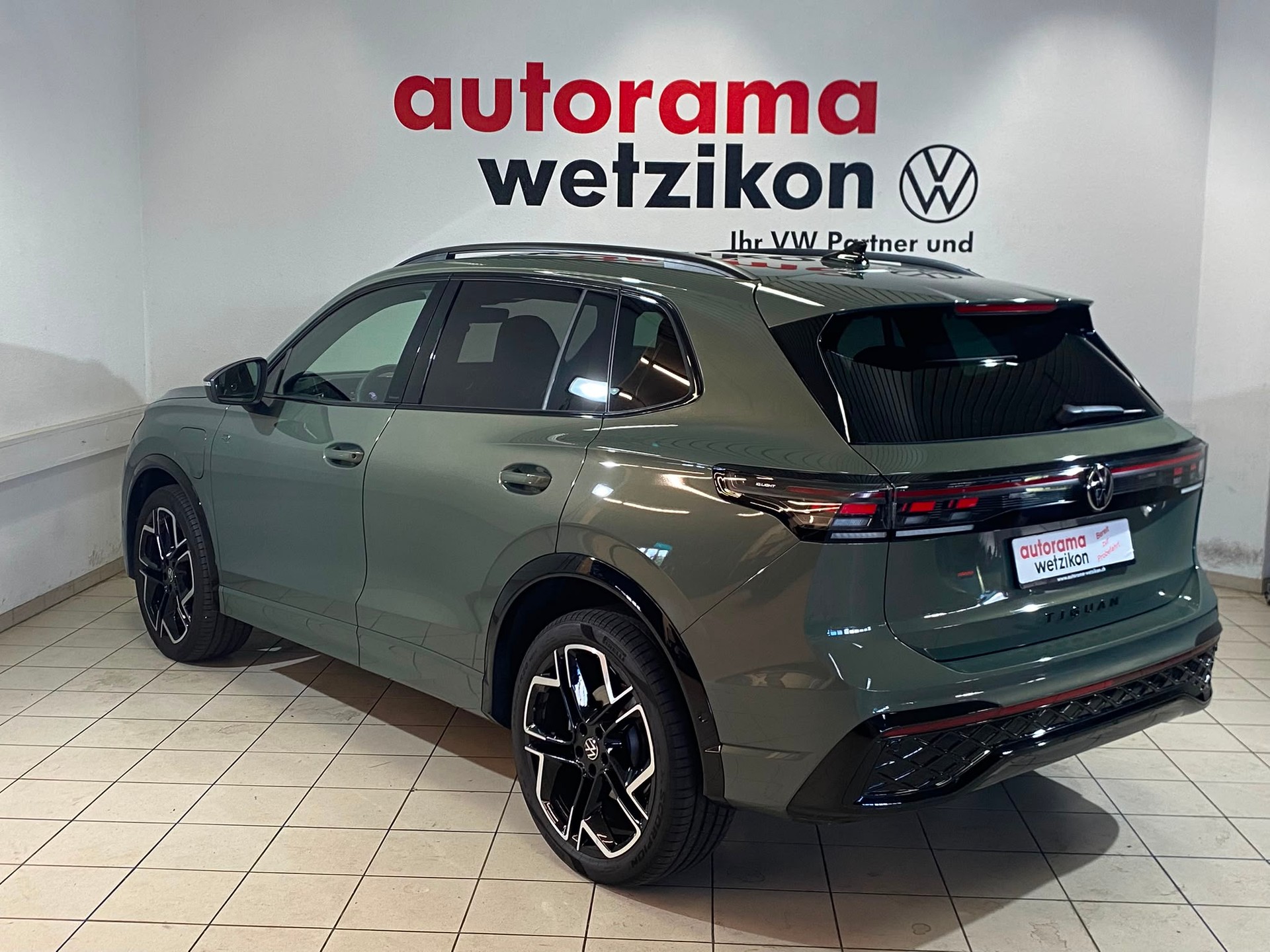 VW Tiguan 1.5 TSI evo2 eHybrid R-Line DSG-showroom-element-2
