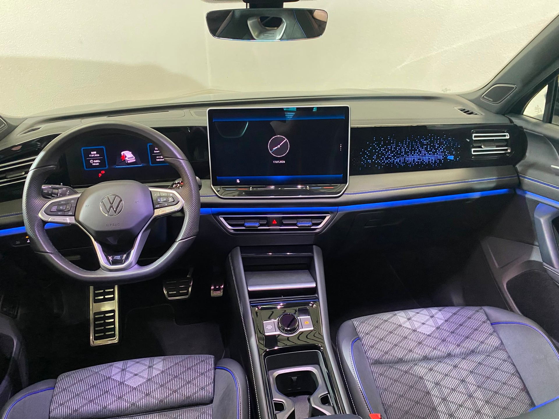 VW Tiguan 1.5 TSI evo2 eHybrid R-Line DSG-image-8